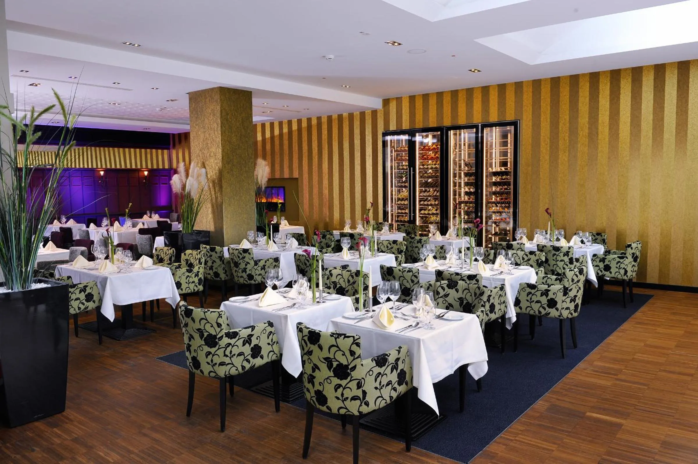 Restaurant/places to eat in Schlosshotel Kassel