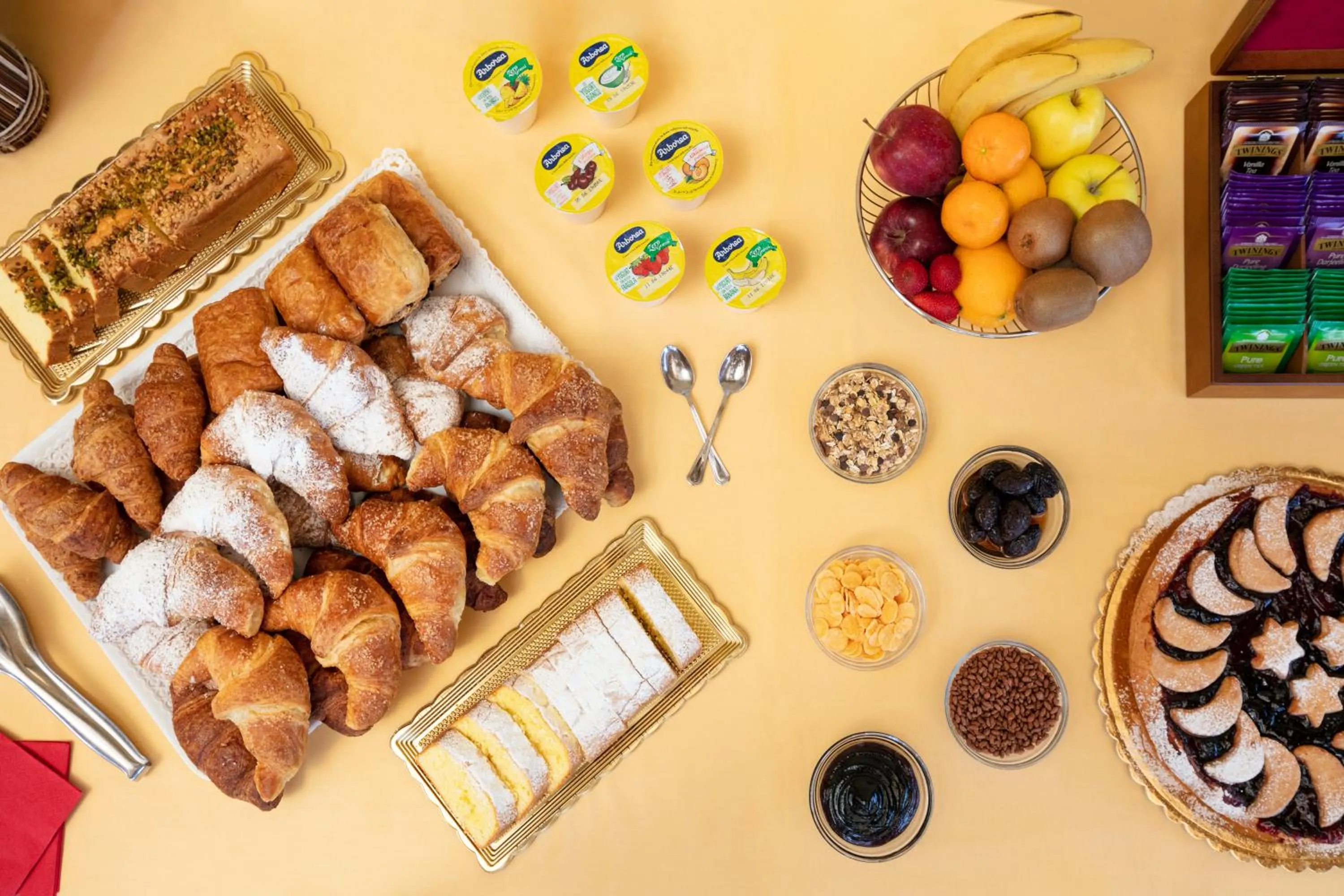 Breakfast in Marina Torre Navarrese Resort