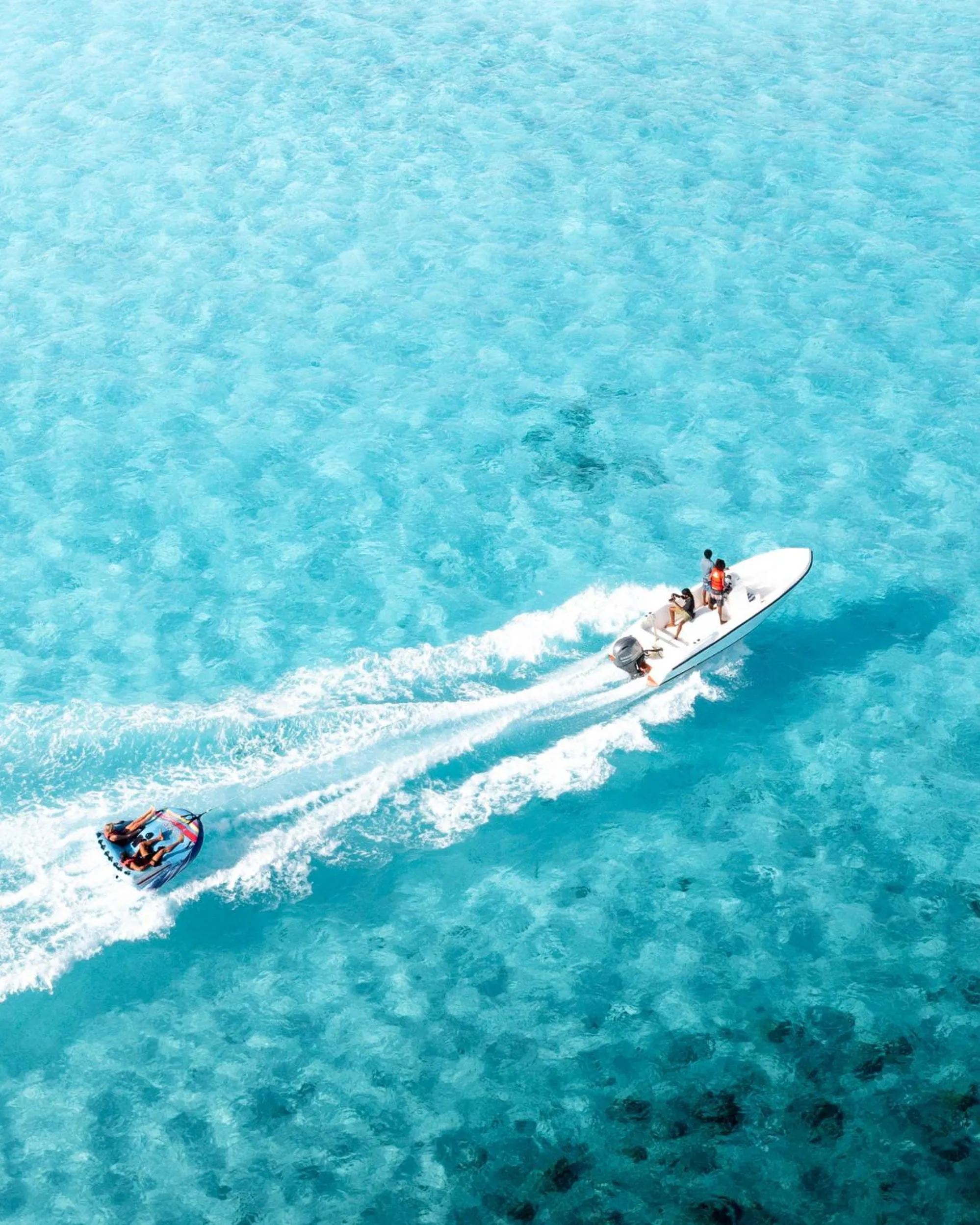 Activities in Brennia Kottefaru Maldives