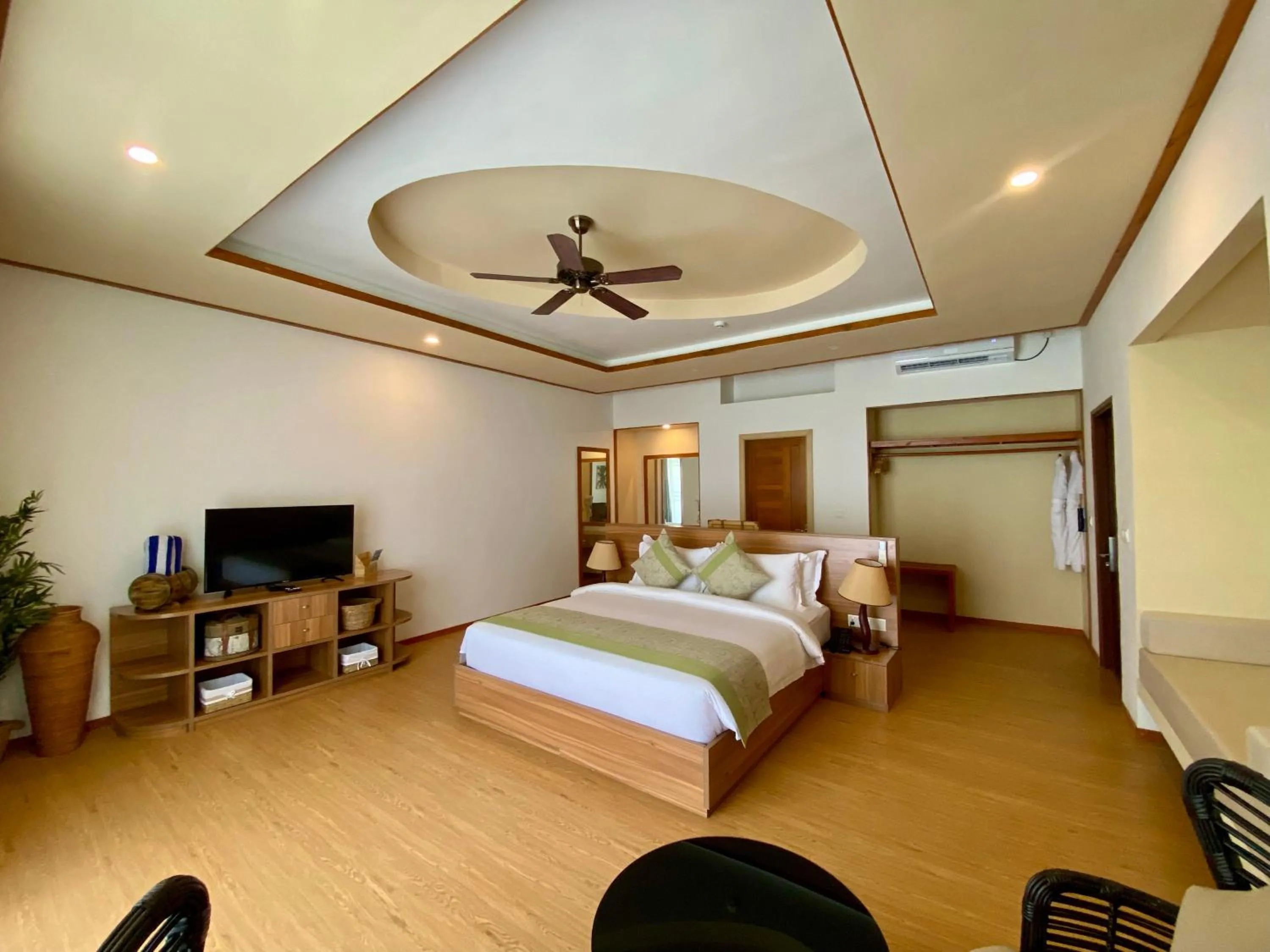 Bedroom, Bed in Brennia Kottefaru Maldives