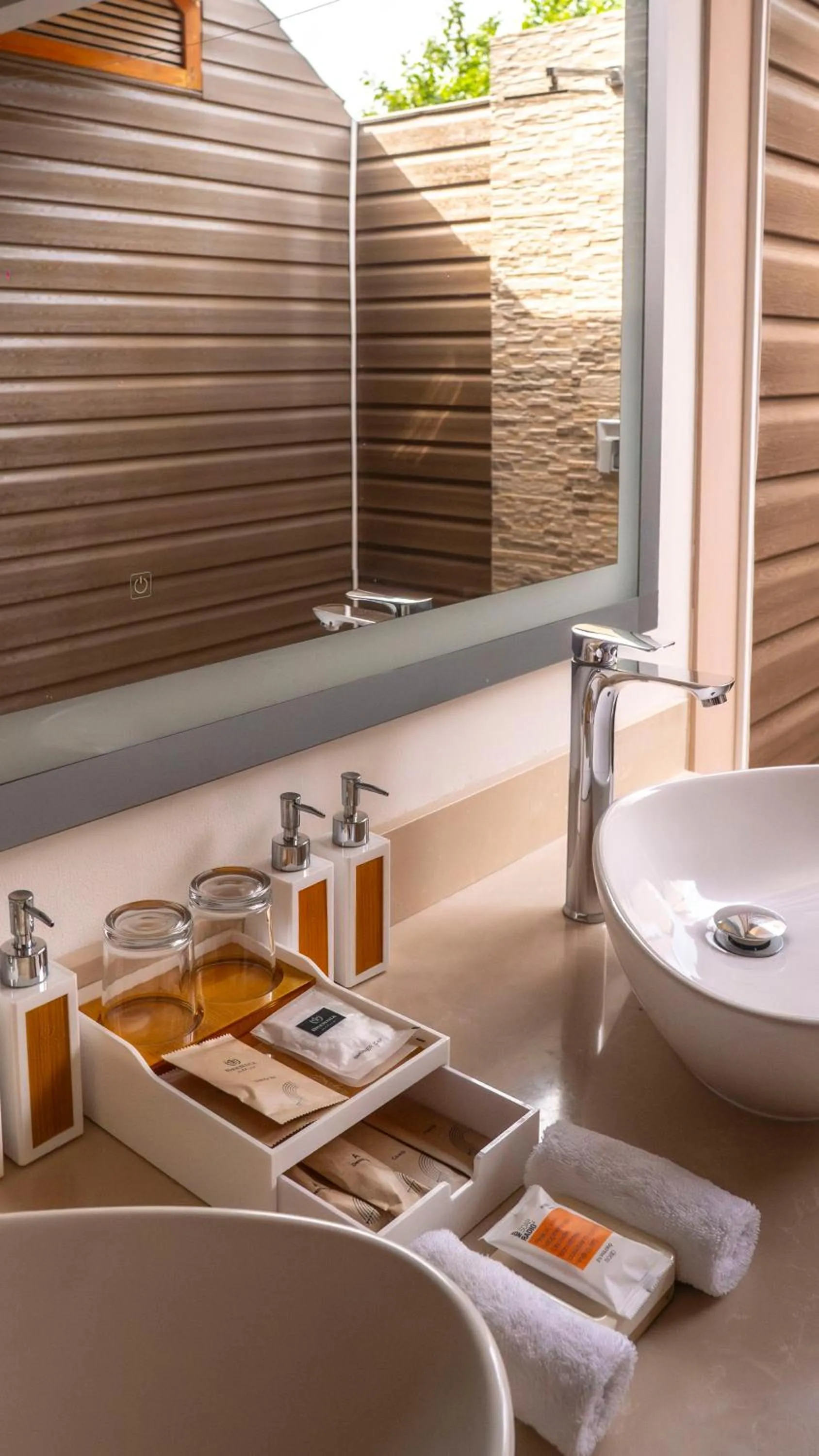 Bathroom in Brennia Kottefaru Maldives