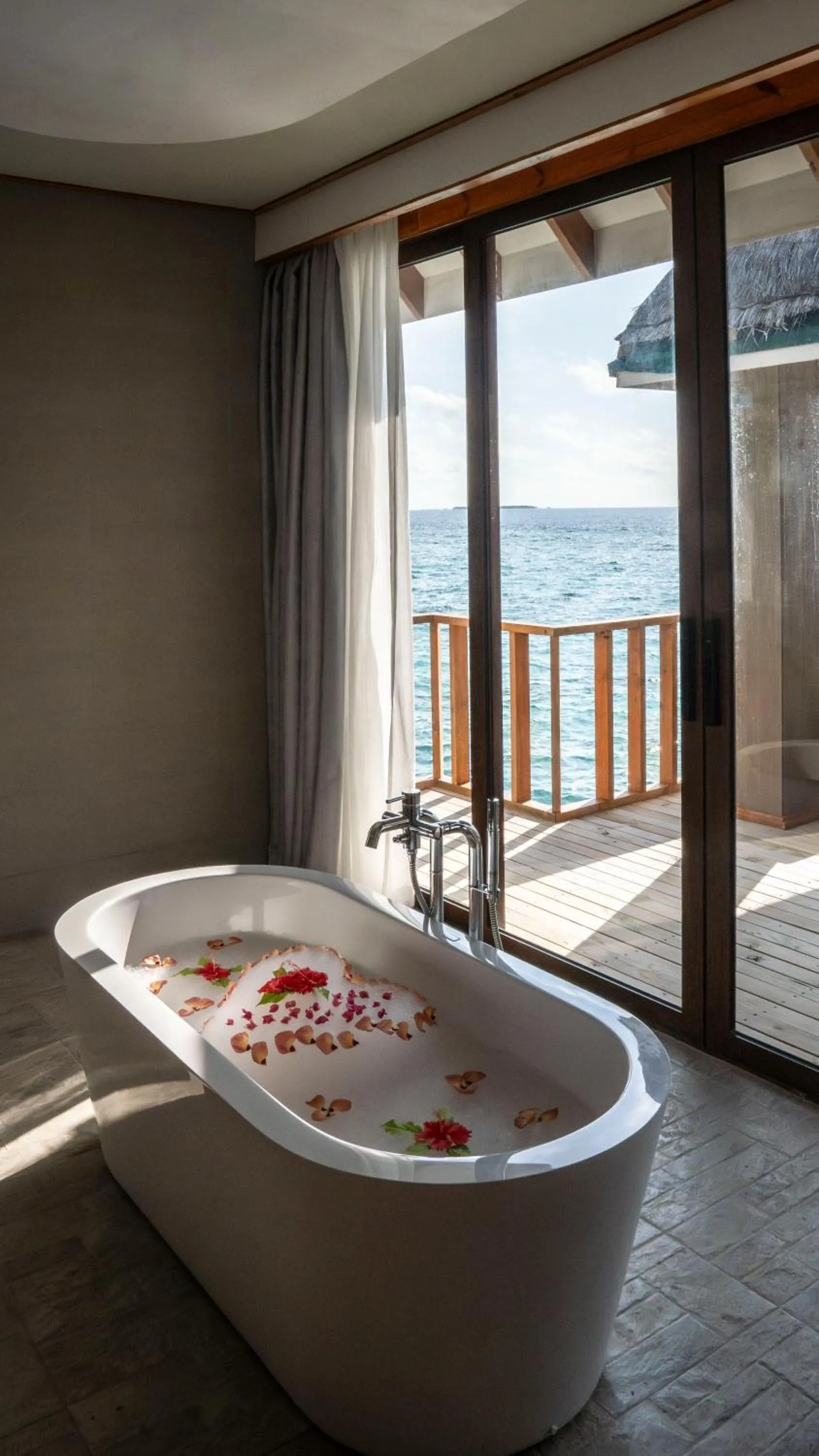 Bathroom in Brennia Kottefaru Maldives