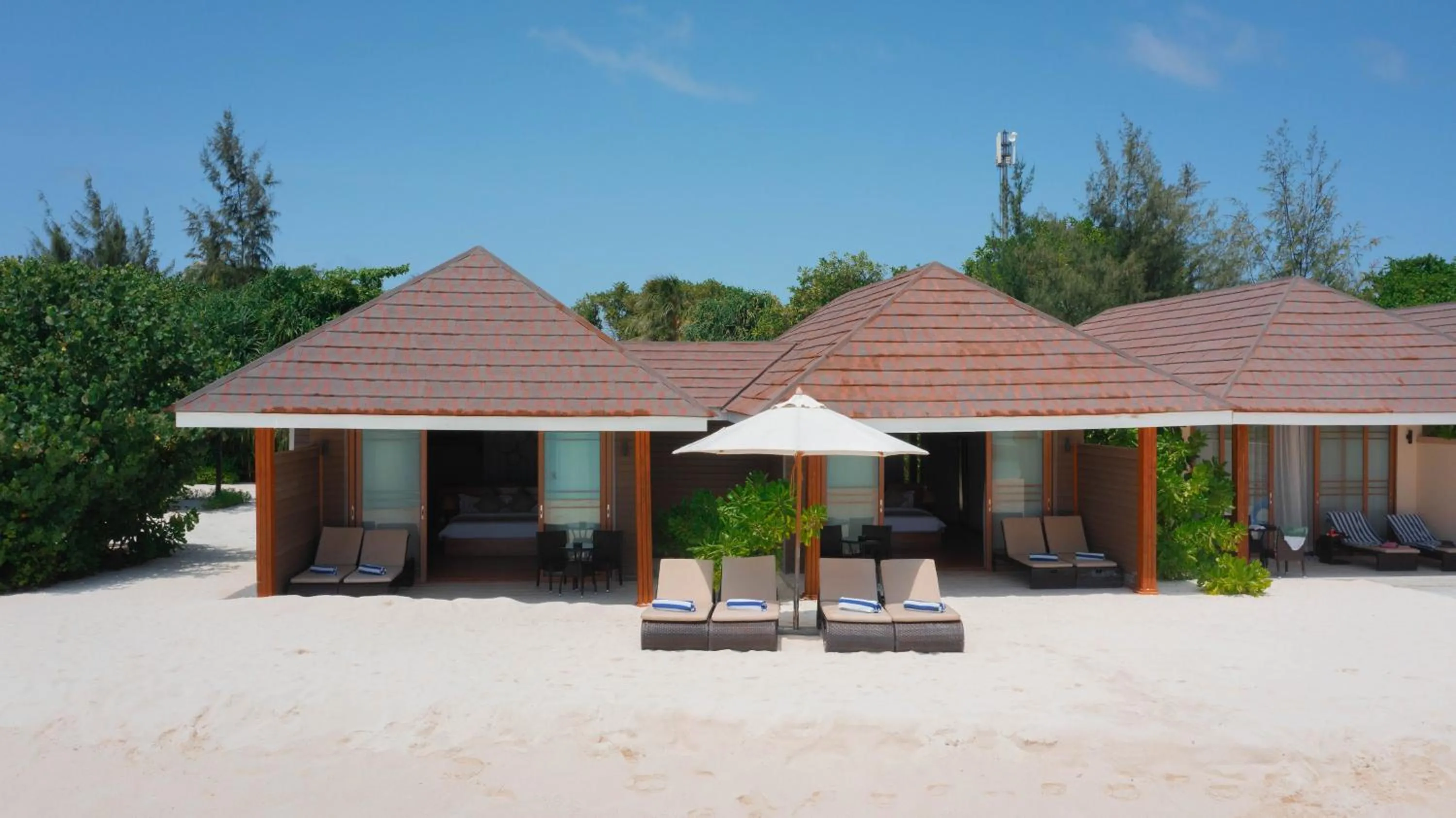 Bird's eye view in Brennia Kottefaru Maldives