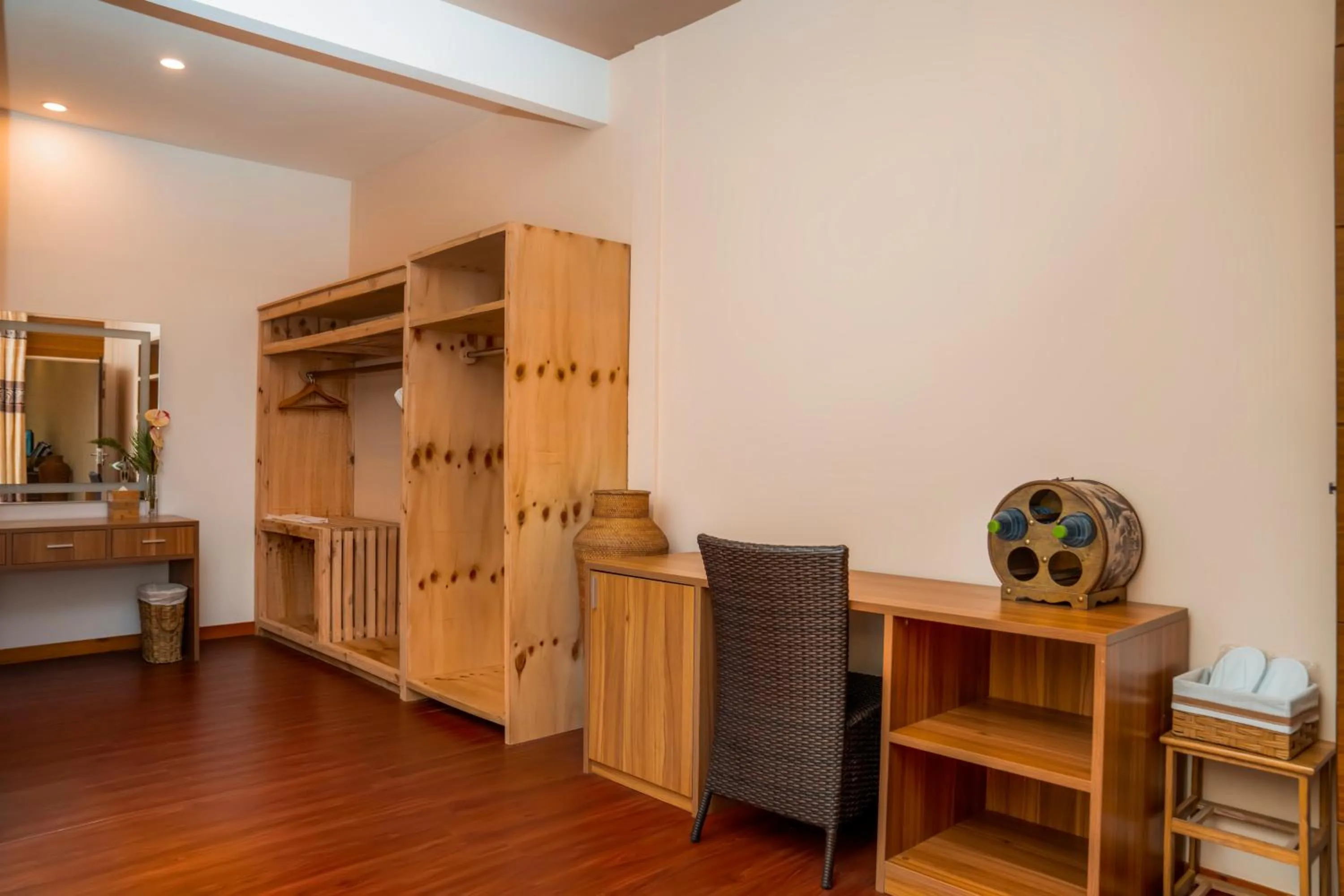 wardrobe in Brennia Kottefaru Maldives