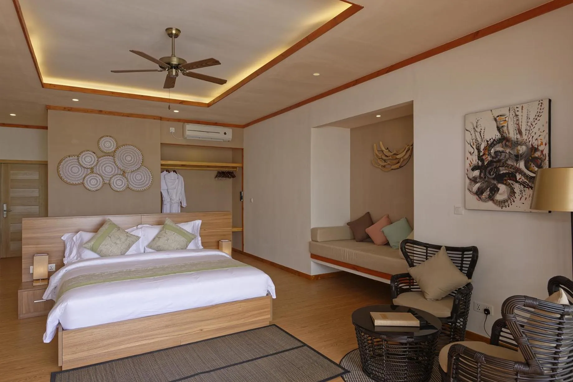 Photo of the whole room, Bed in Brennia Kottefaru Maldives