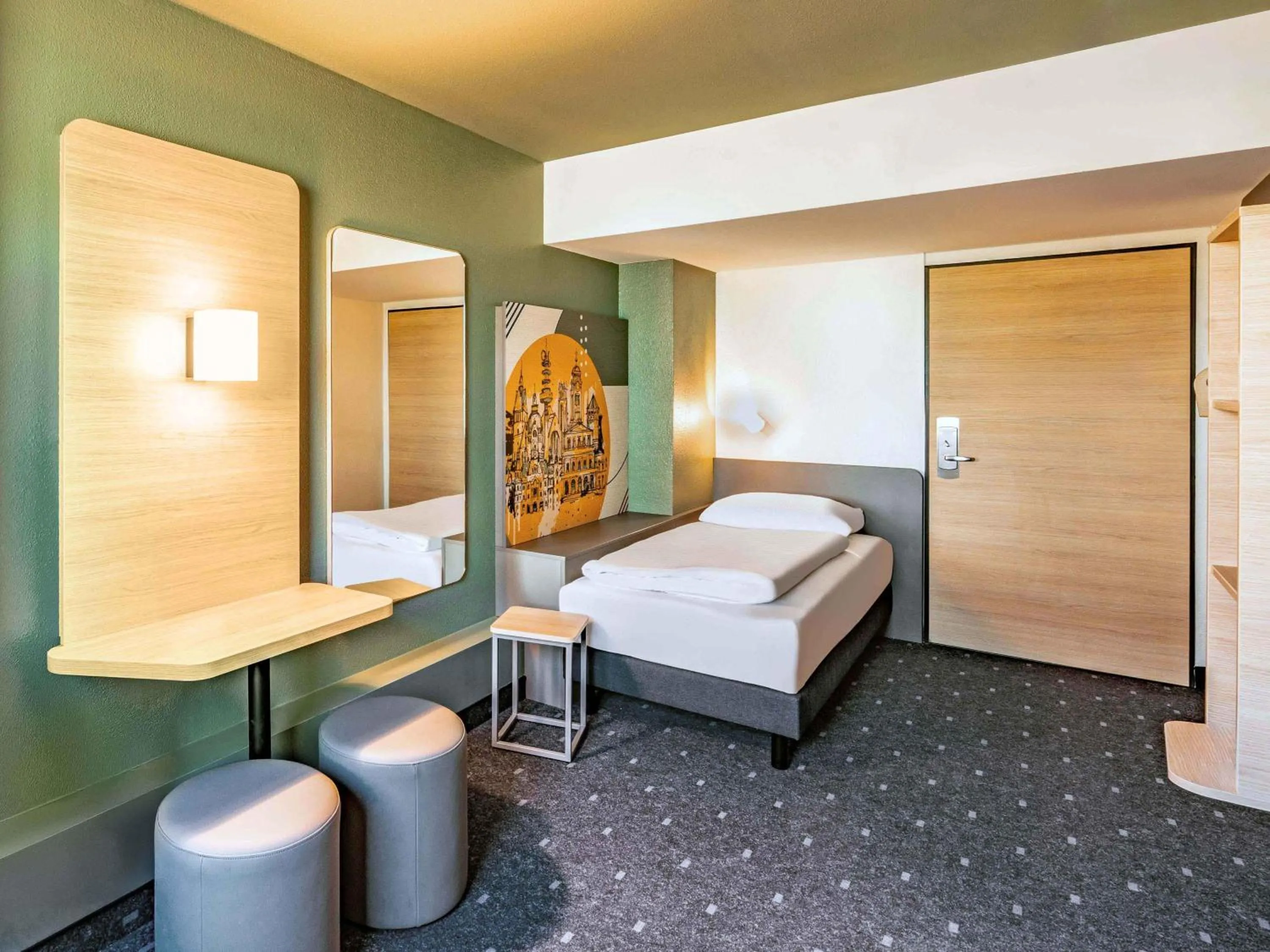 Photo of the whole room, Bed in B&B HOTEL Hannover-Laatzen