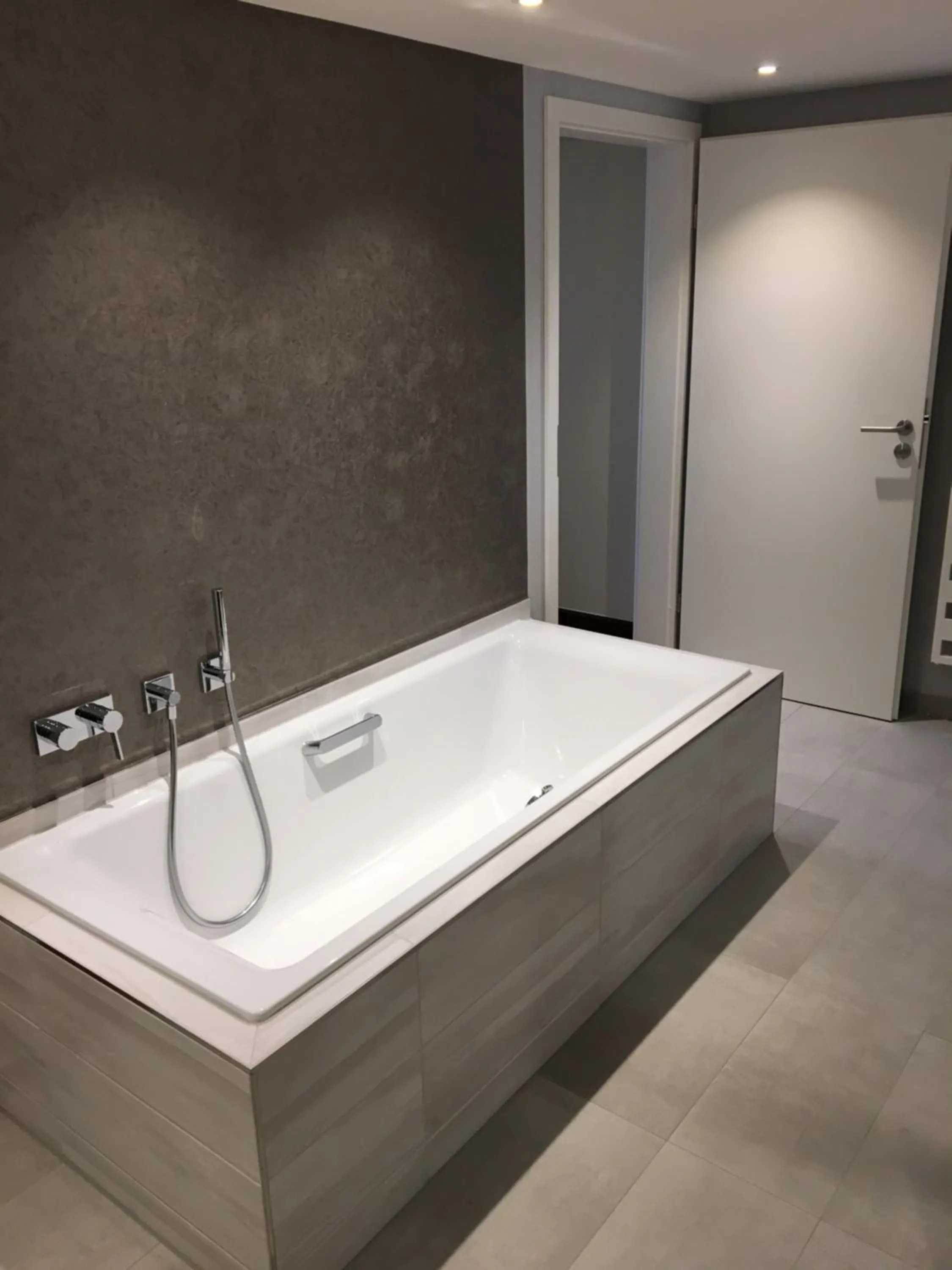 Shower in Dürer-Hotel