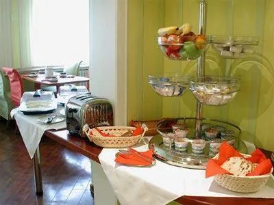 Restaurant/places to eat in Rheinland Hotel