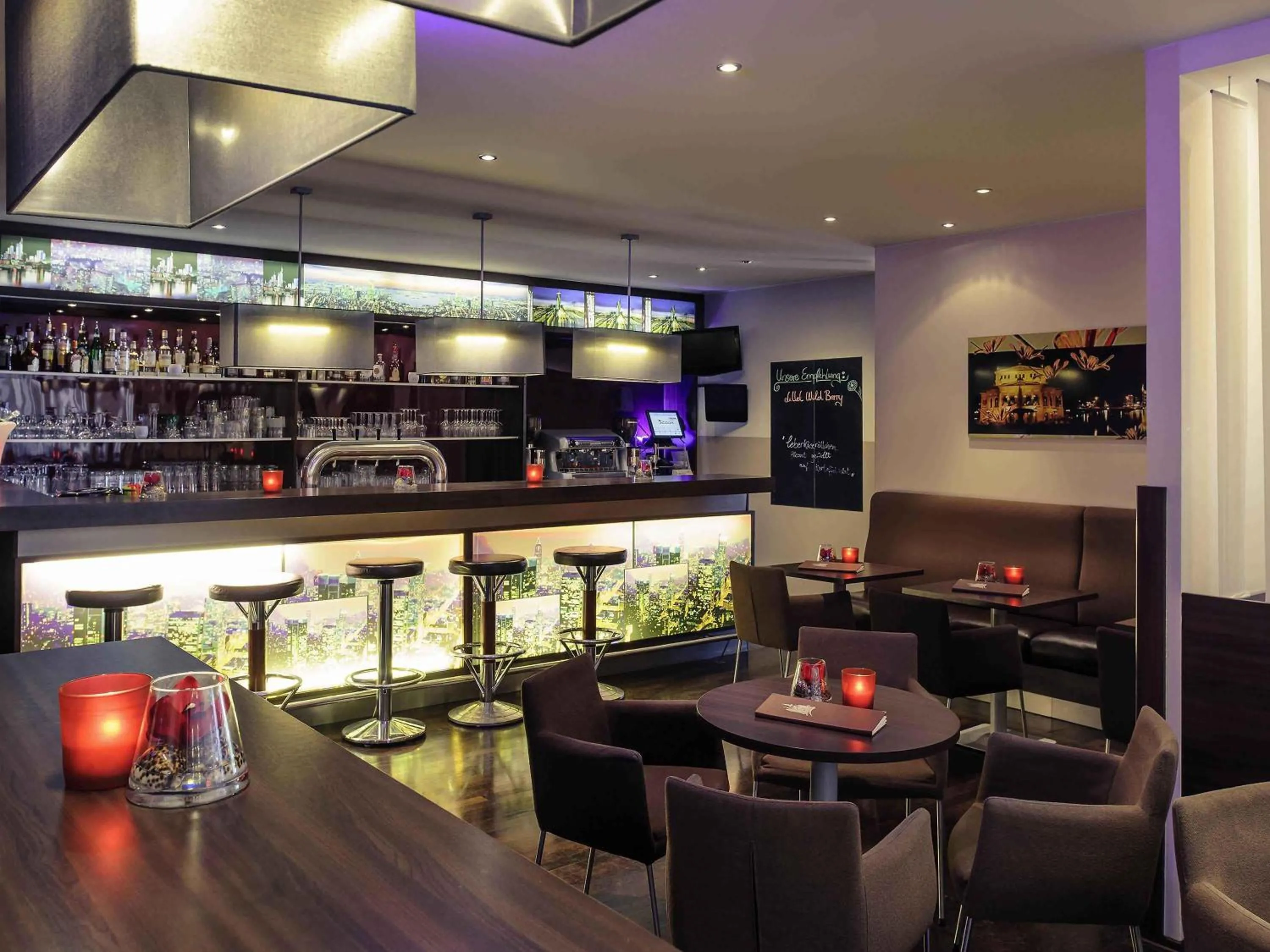 Lounge or bar in Mercure Hotel Frankfurt Eschborn Ost
