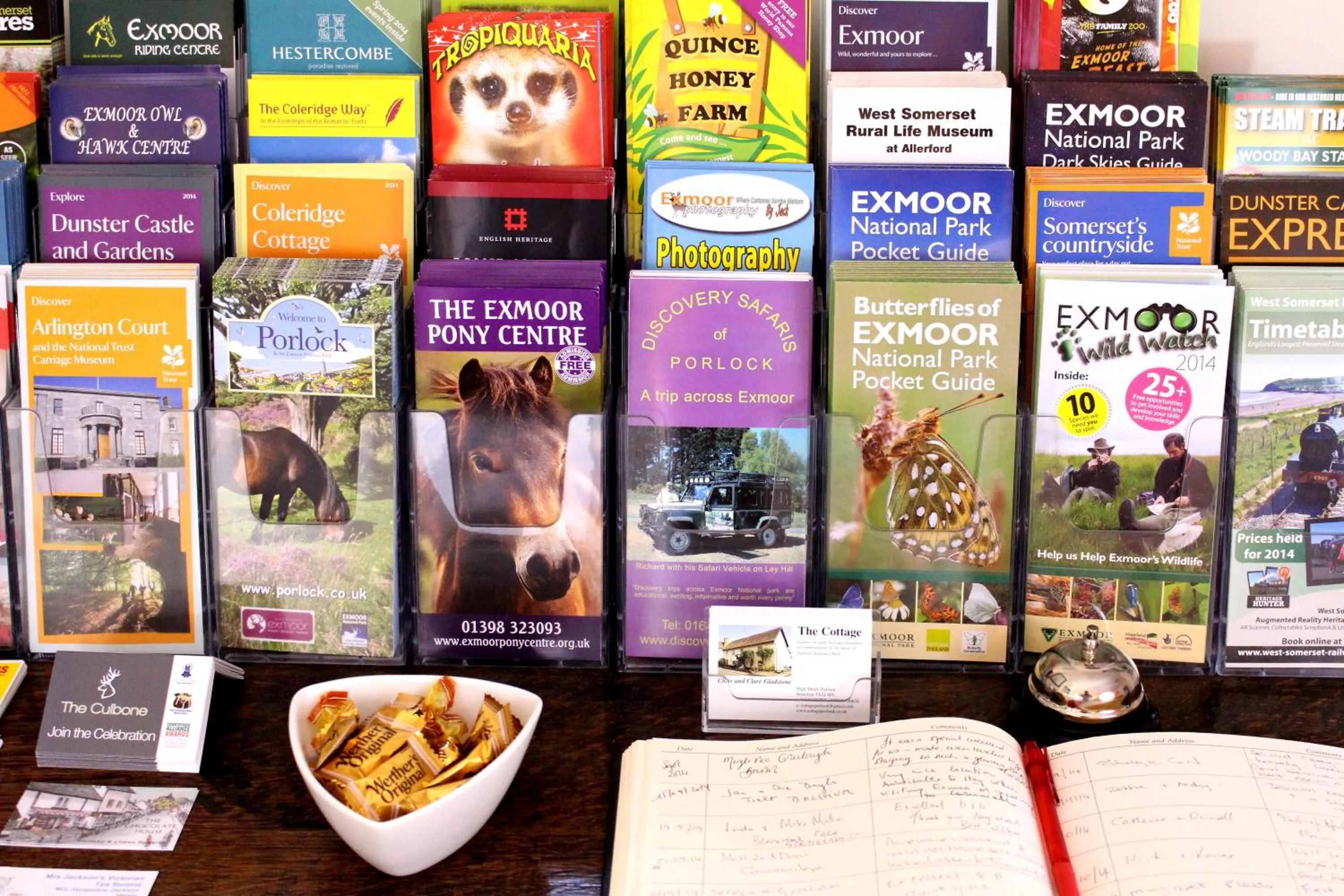 Communal lounge/ TV room in The Cottage B&B