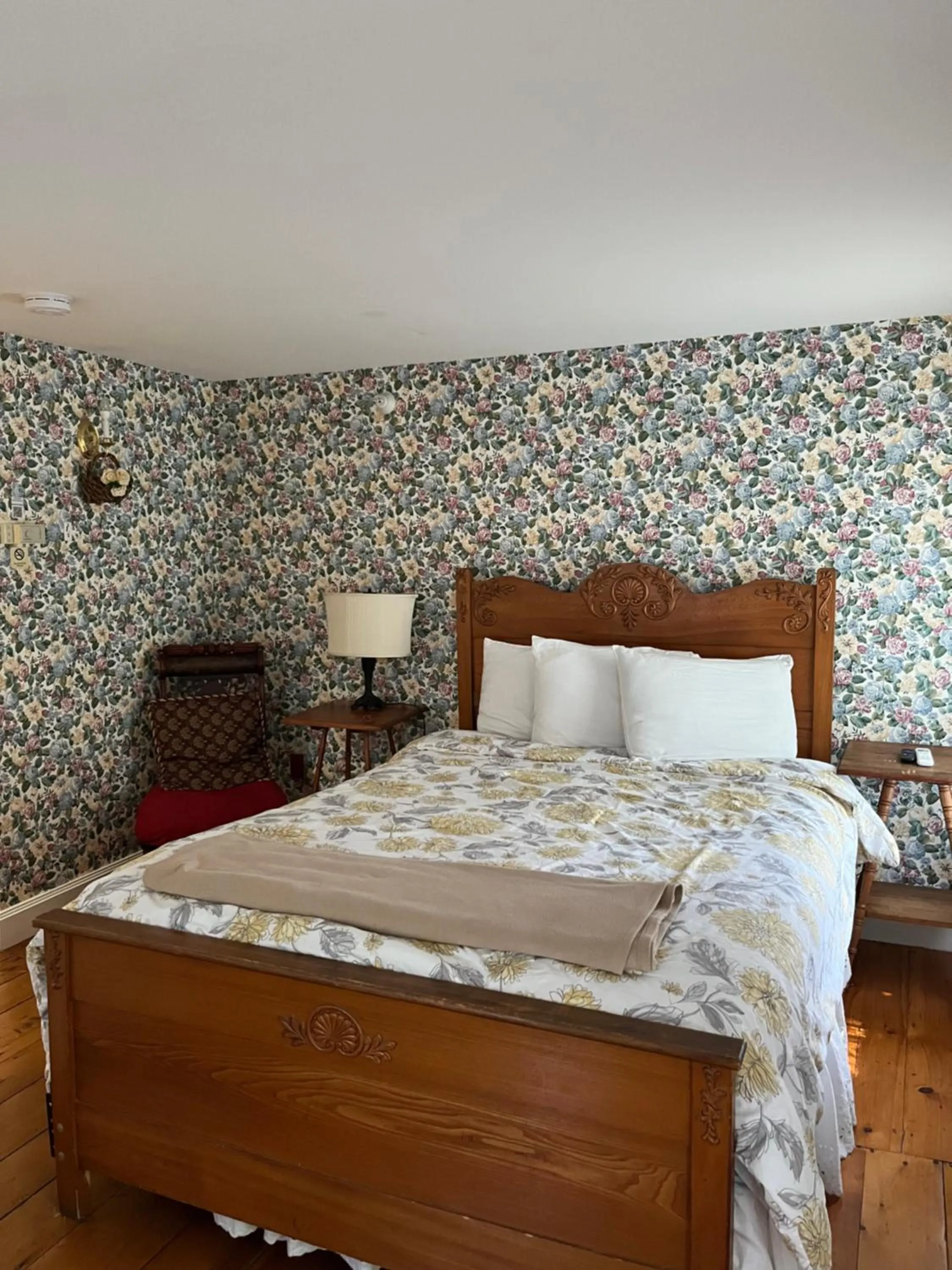 Bed in Old Orchard Beach Inn