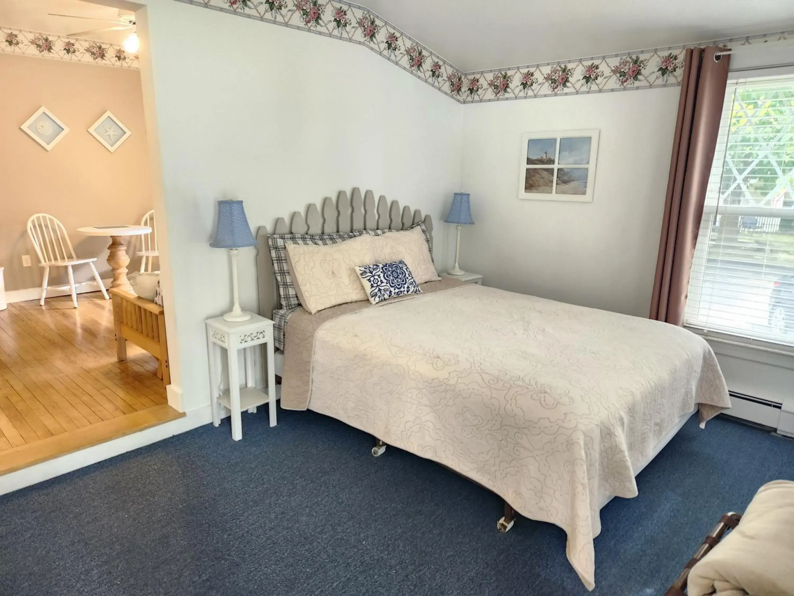 Queen Suite in Old Orchard Beach Inn Queen Suite in Old Orchard Beach Inn