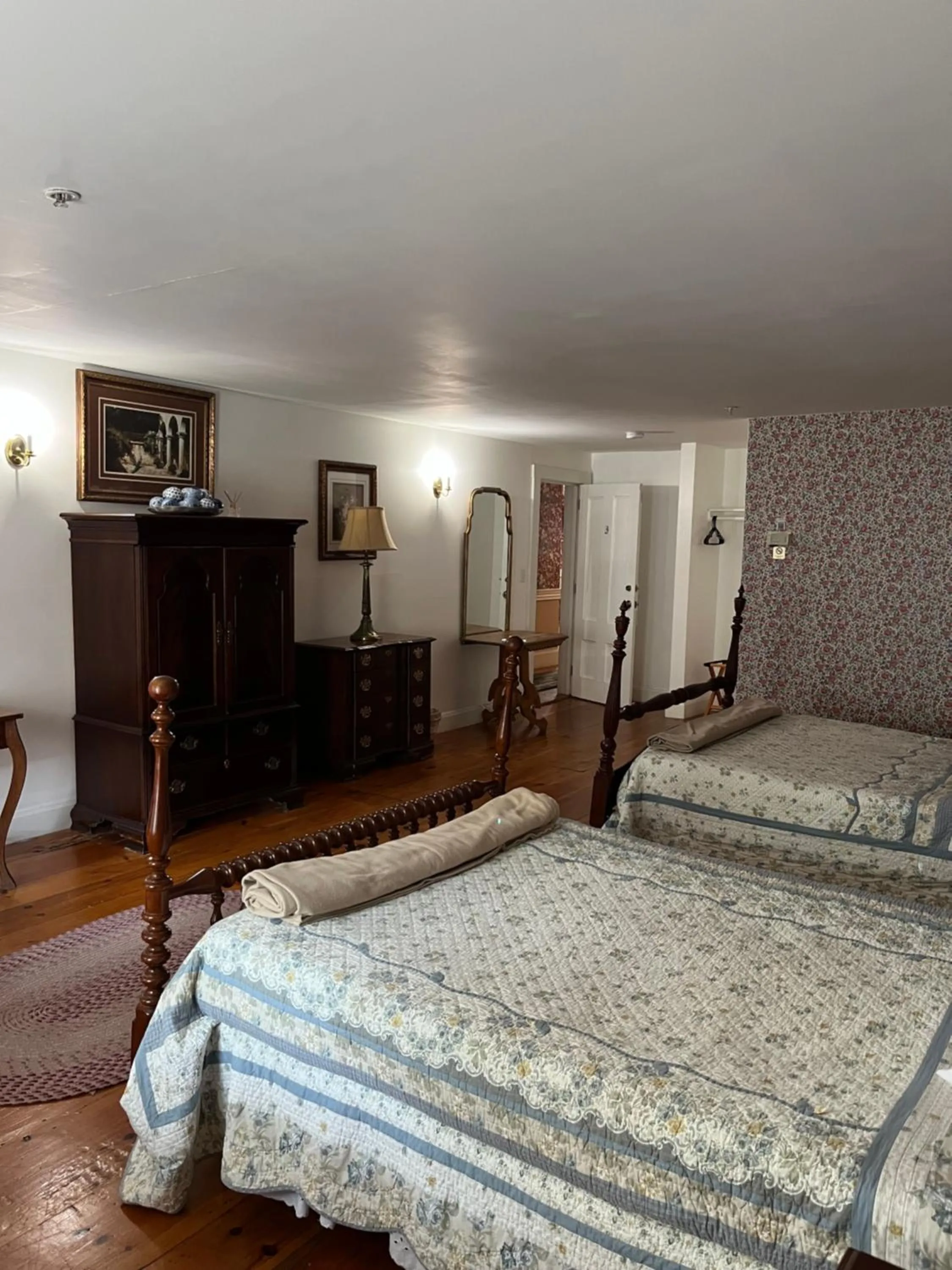 Bed in Old Orchard Beach Inn