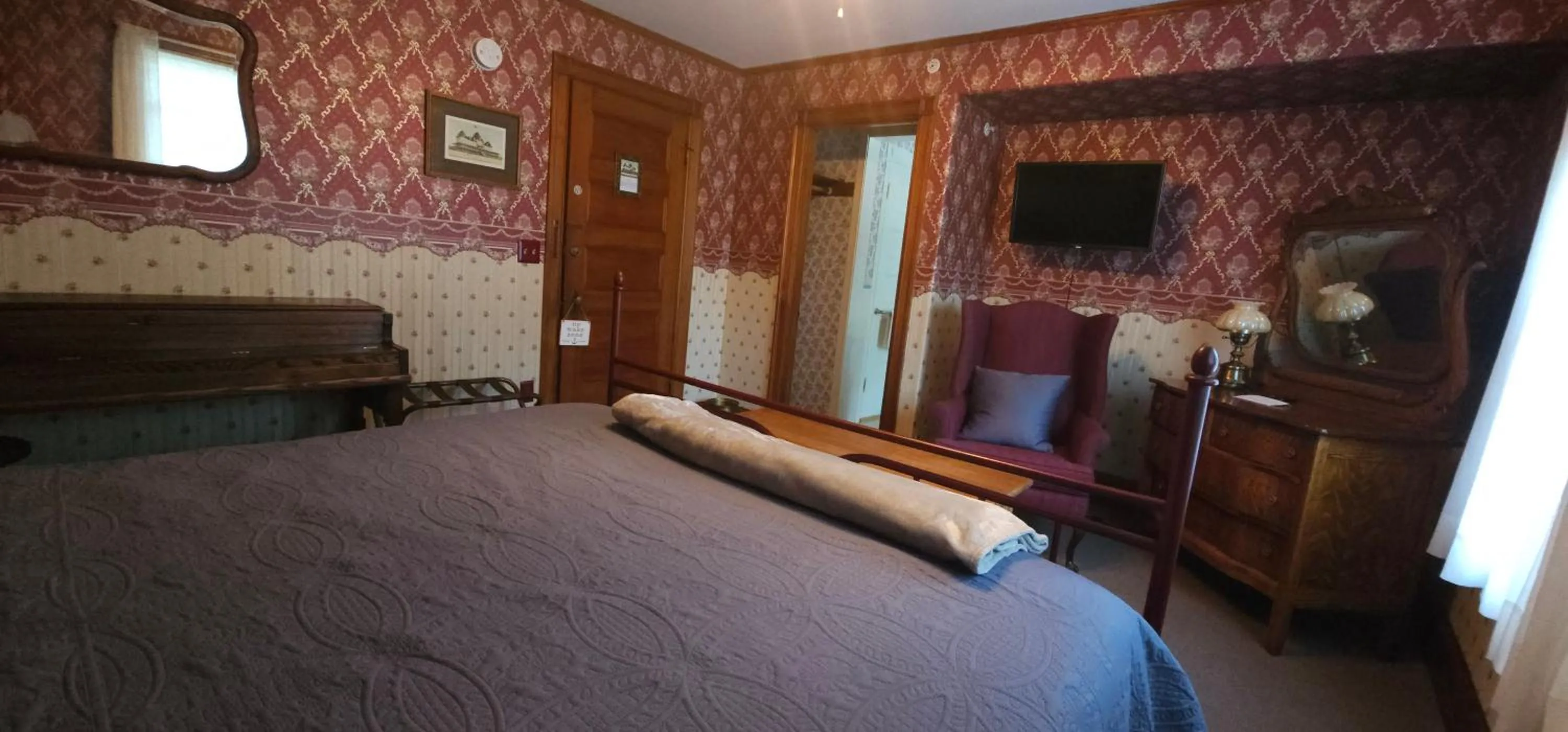 Bed in Old Orchard Beach Inn