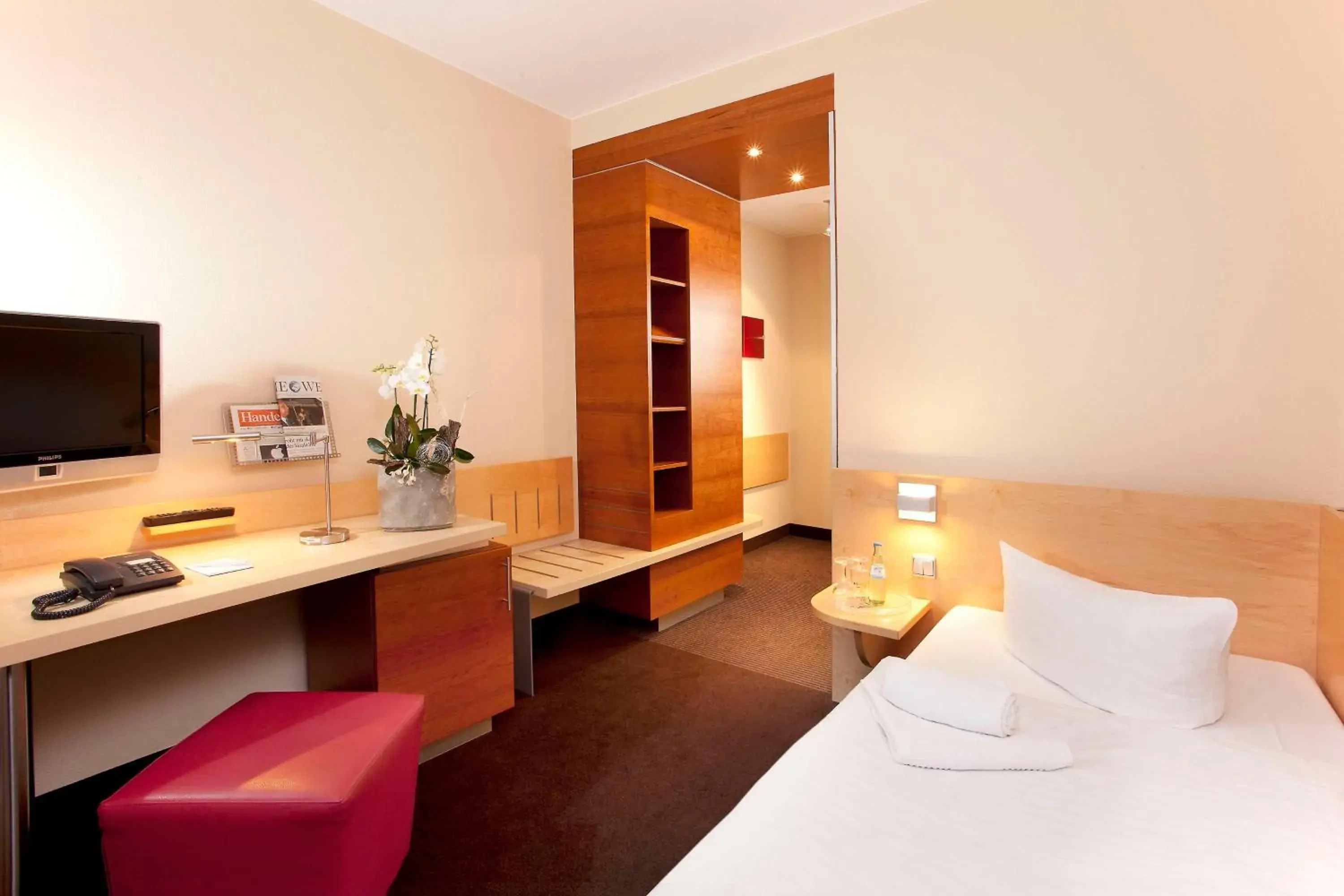 Standard Single Room in Best Western Hotel Hohenzollern Standard Single Room in Best Western Hotel Hohenzollern