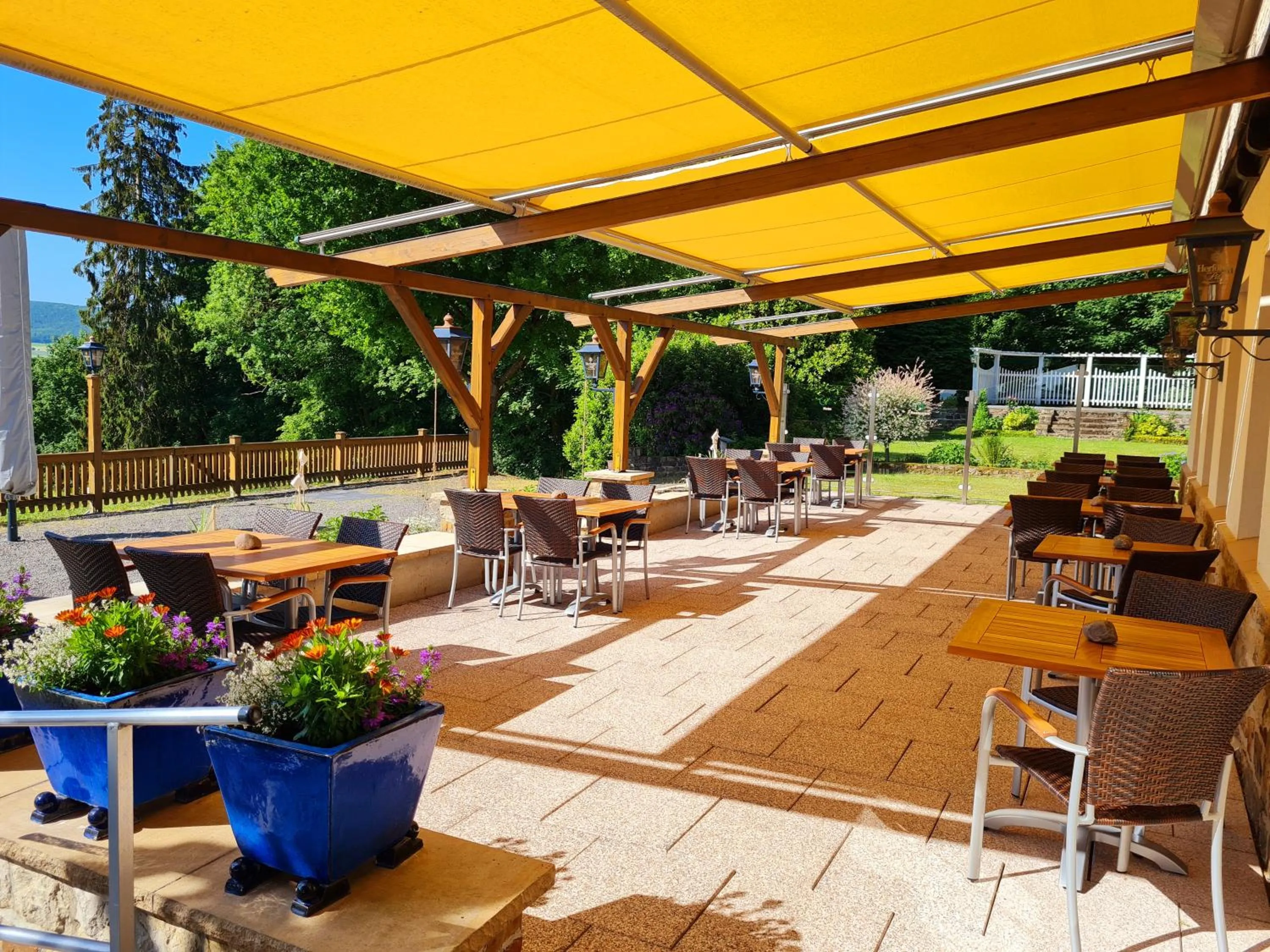 Balcony/Terrace in Hotel Waldquelle - Baumhaushotel Aerzen