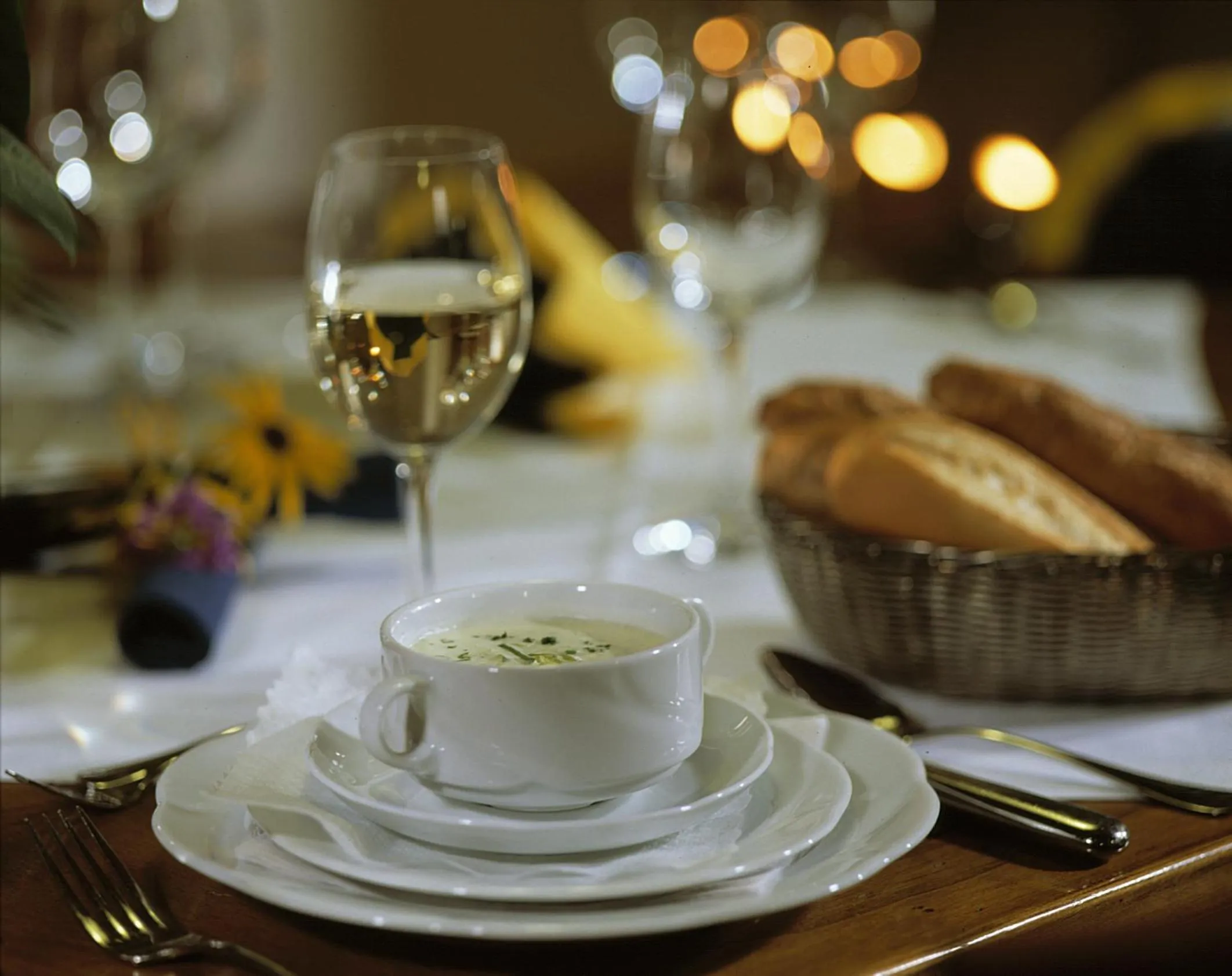 Food in Hotel Waldquelle - Baumhaushotel Aerzen