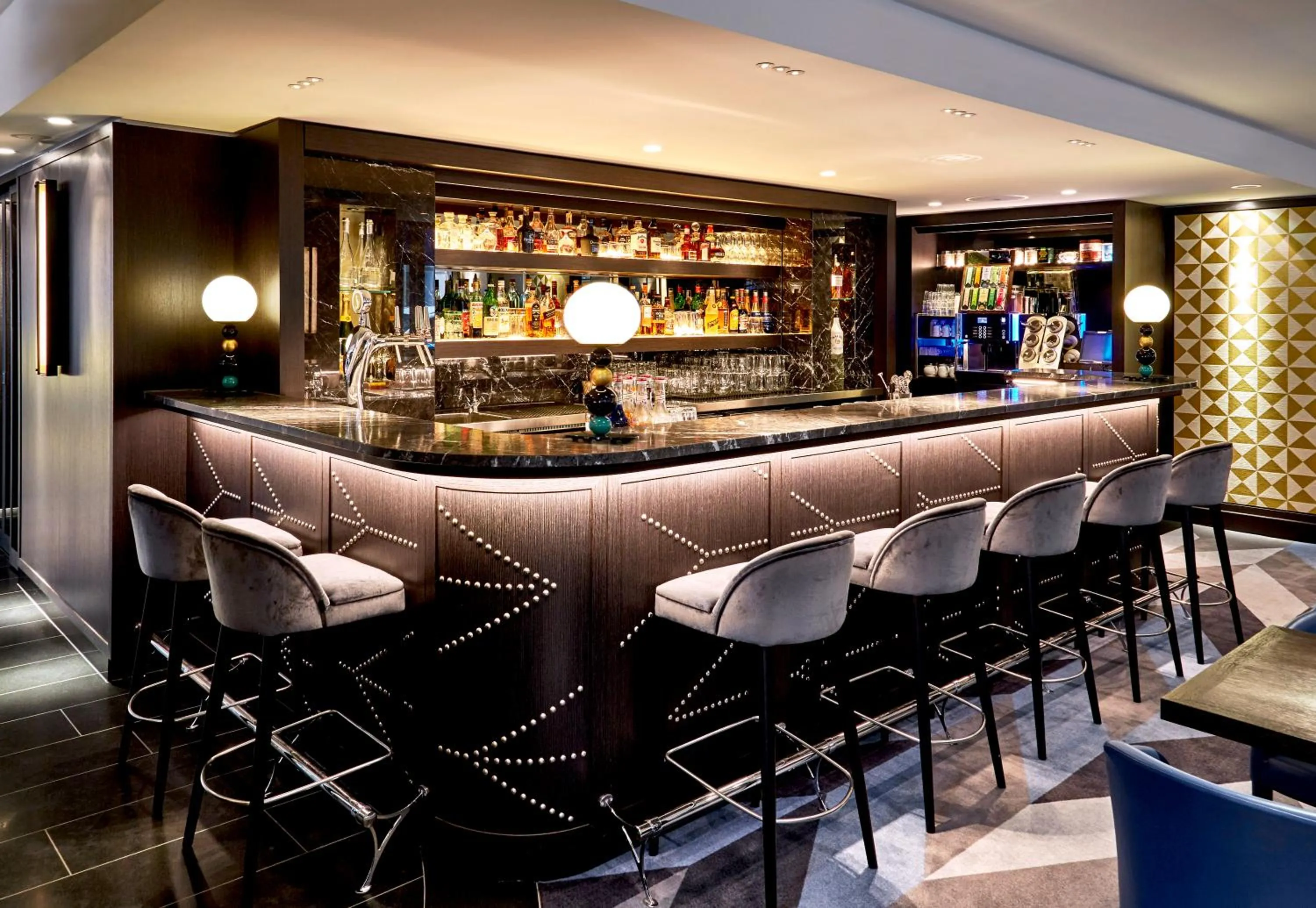 Lounge or bar in Seaside Park Hotel Leipzig