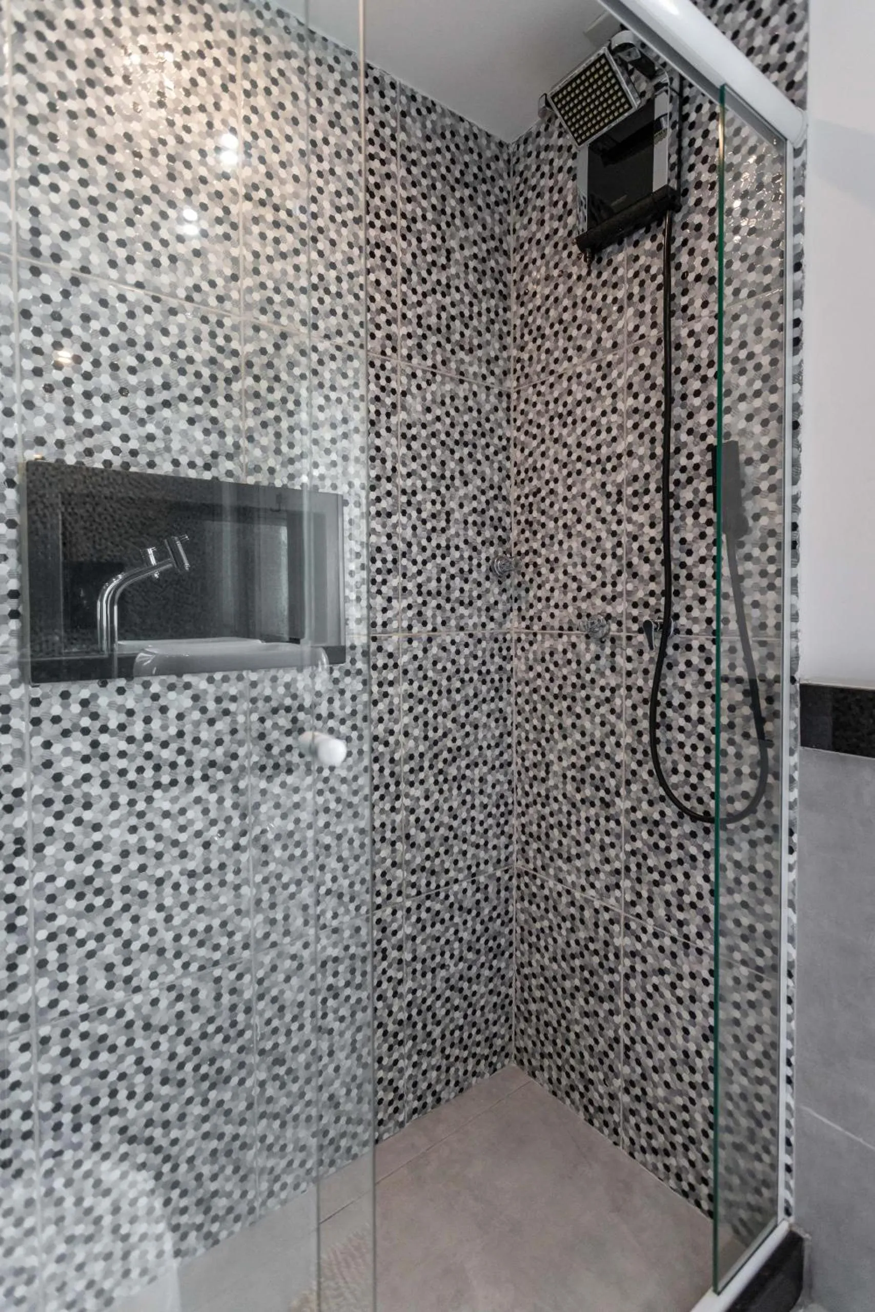 Bathroom in Vista da praia de Copacabana - NSC1006 Z3