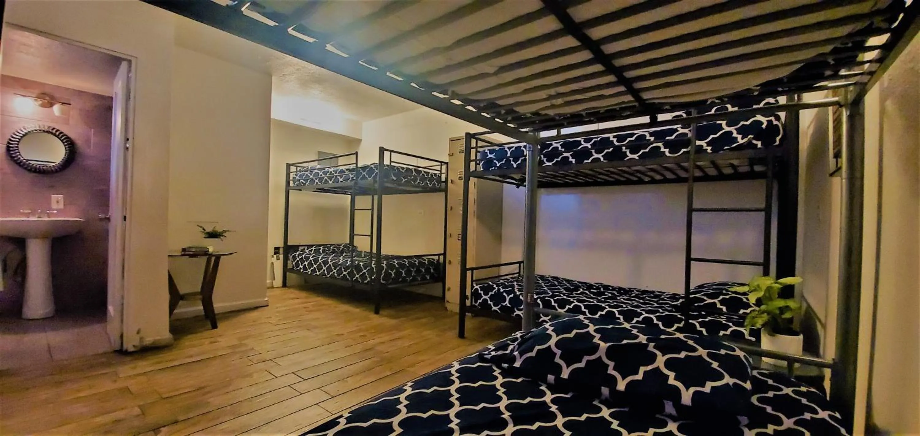 Bed in The Beach Waikiki Boutique Hostel