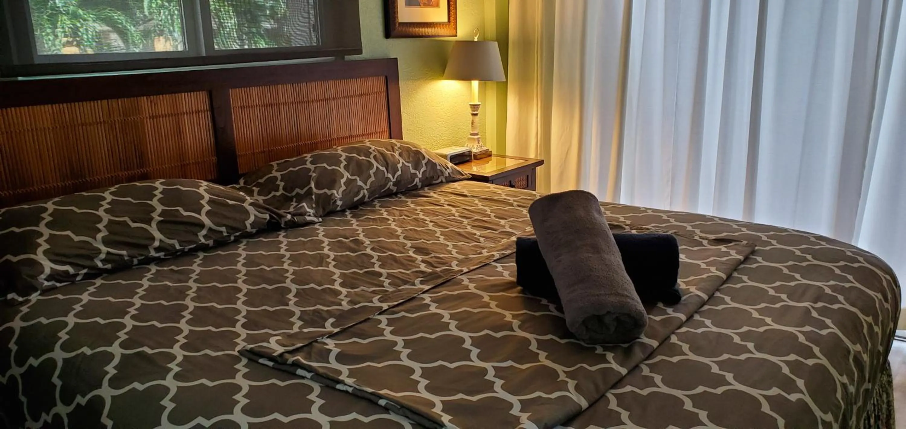 Bed in The Beach Waikiki Boutique Hostel