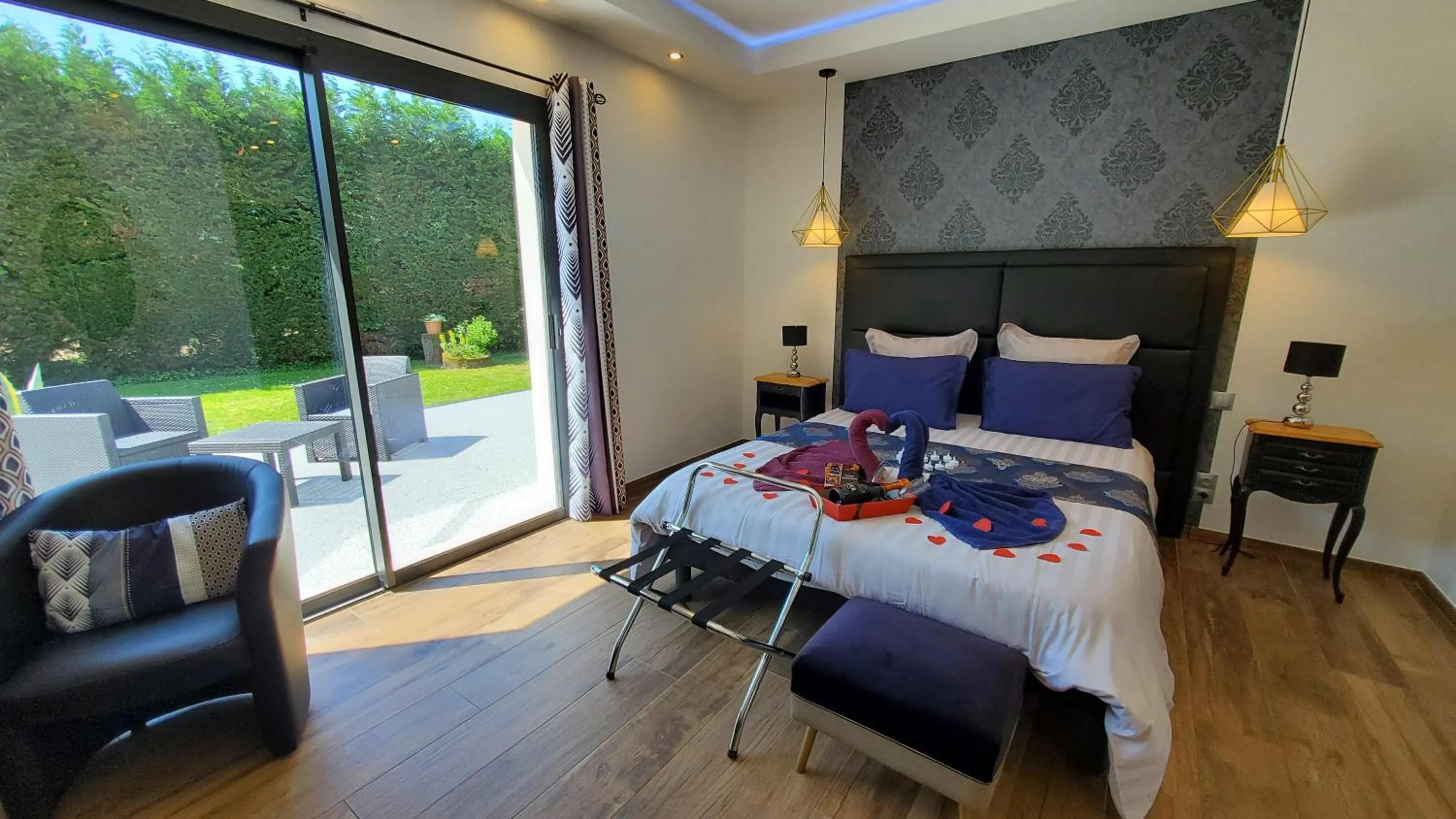 Patio, Bed in Les Cuves - Saintes