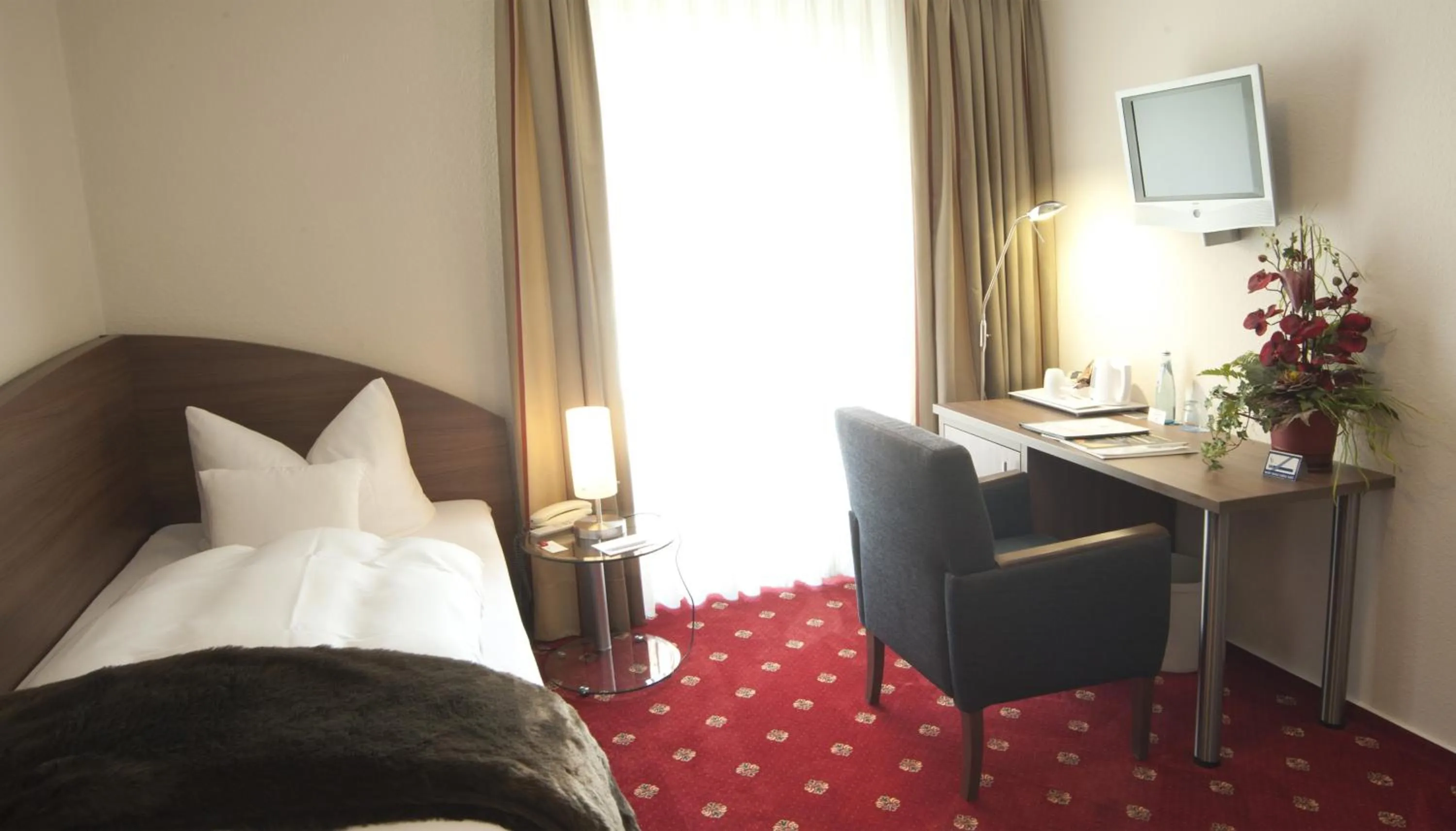 Photo of the whole room, Bed in Isselhorster Landhaus