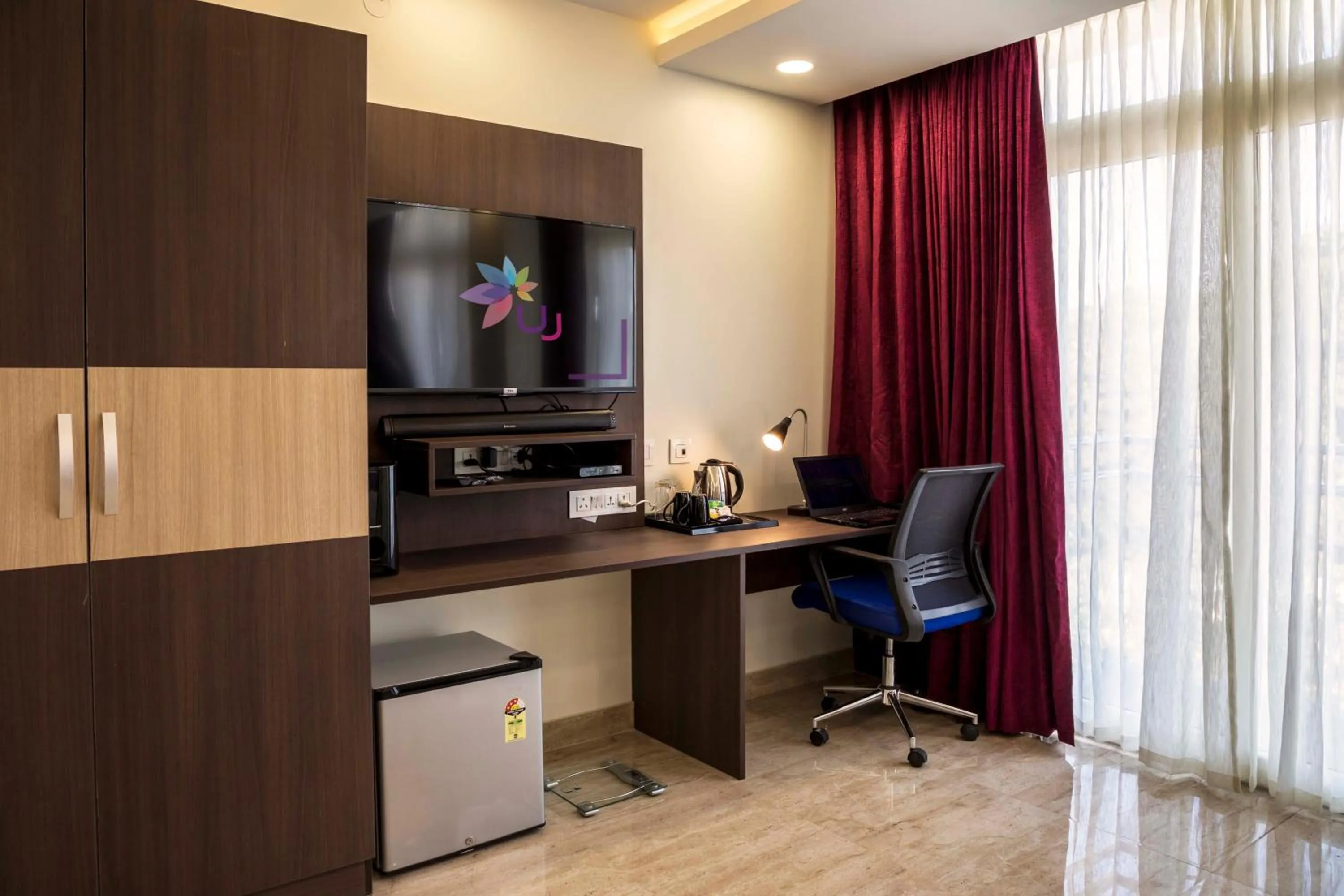 TV and multimedia in Hotel Urban Jade