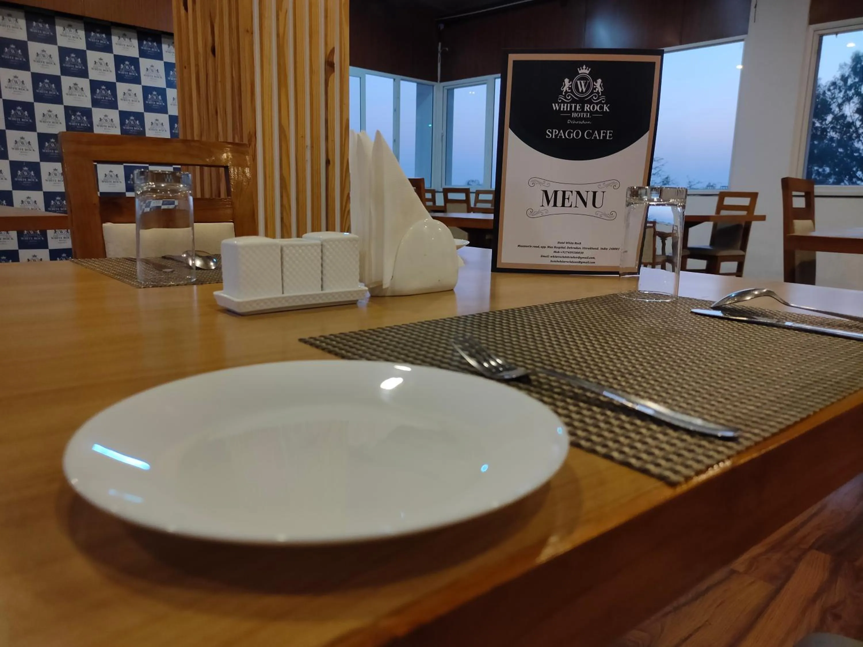 Restaurant/places to eat in Hotel White Rock By The Solitaire Hospitality