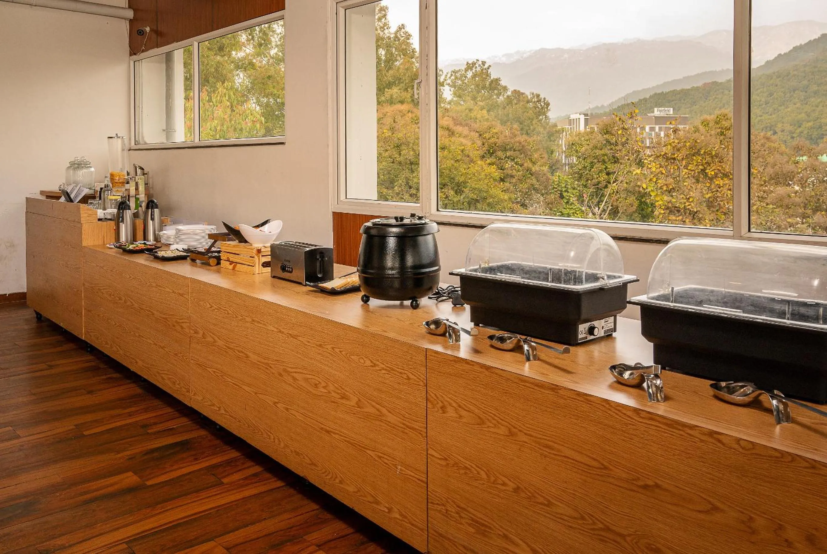 Restaurant/places to eat in Hotel White Rock By The Solitaire Hospitality