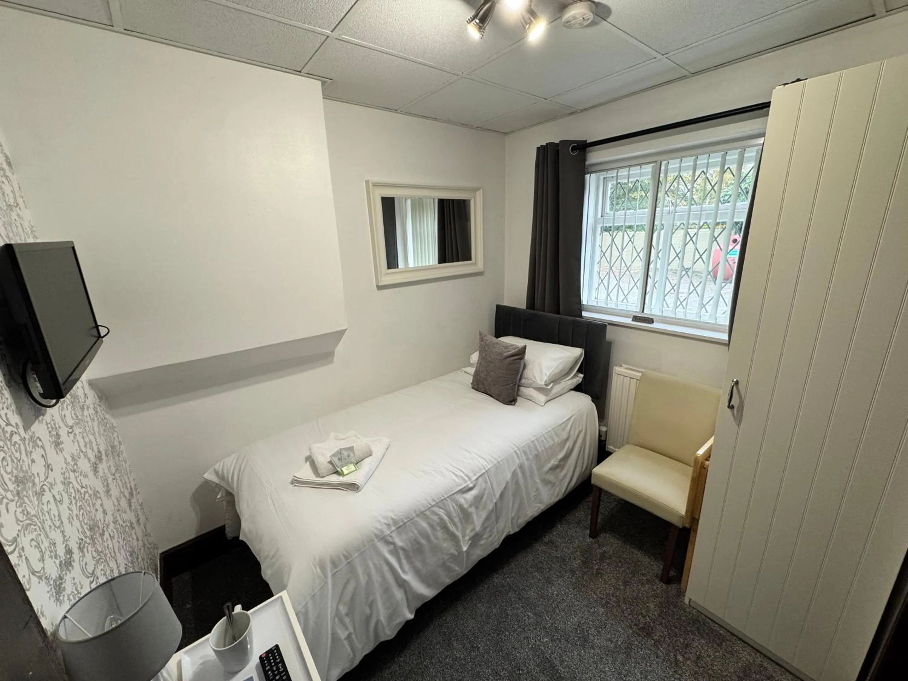 Bed in New Masons Arms