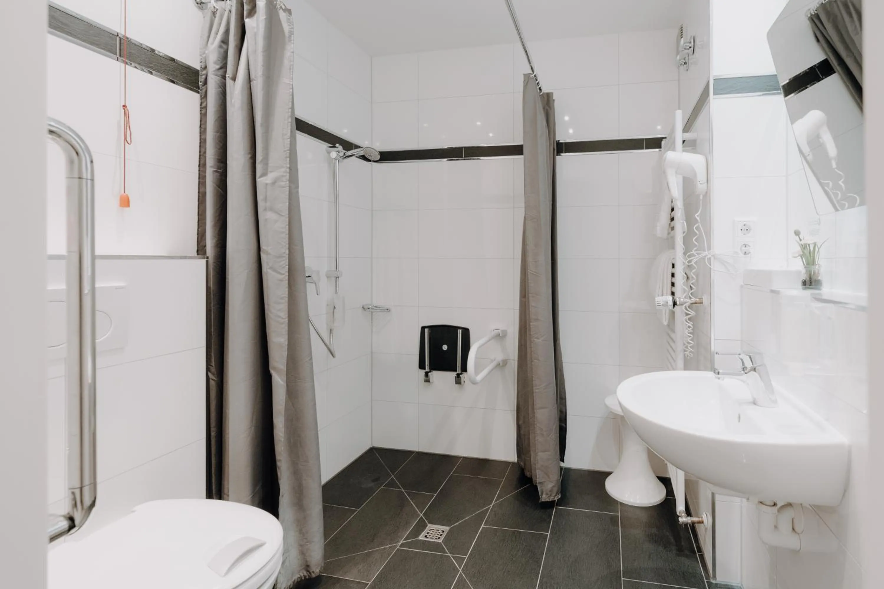 Facility for disabled guests in Hotel am Wald