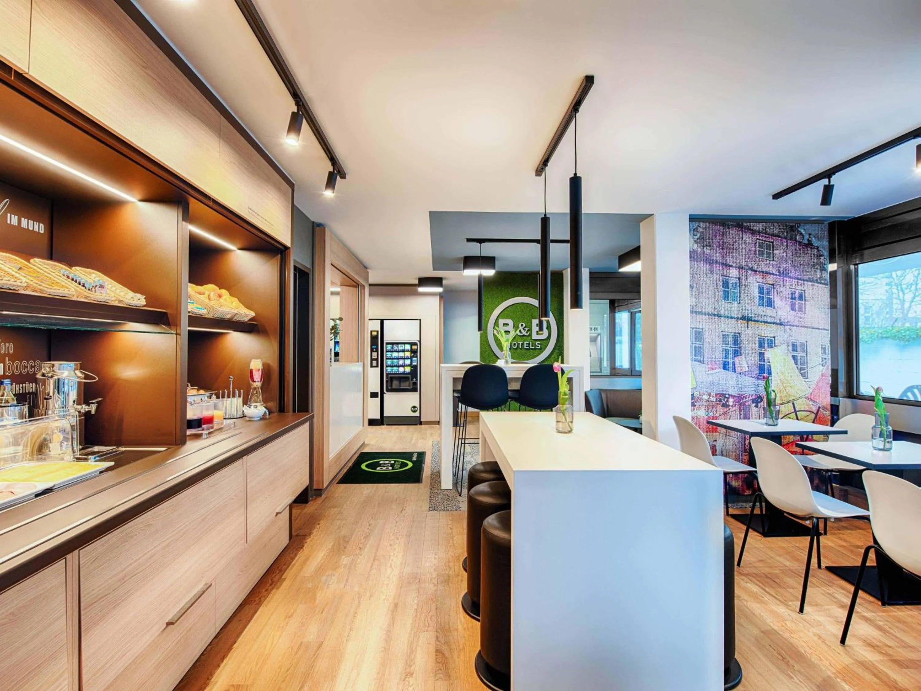 Lounge or bar in B&B Hotel Bielefeld-Ost