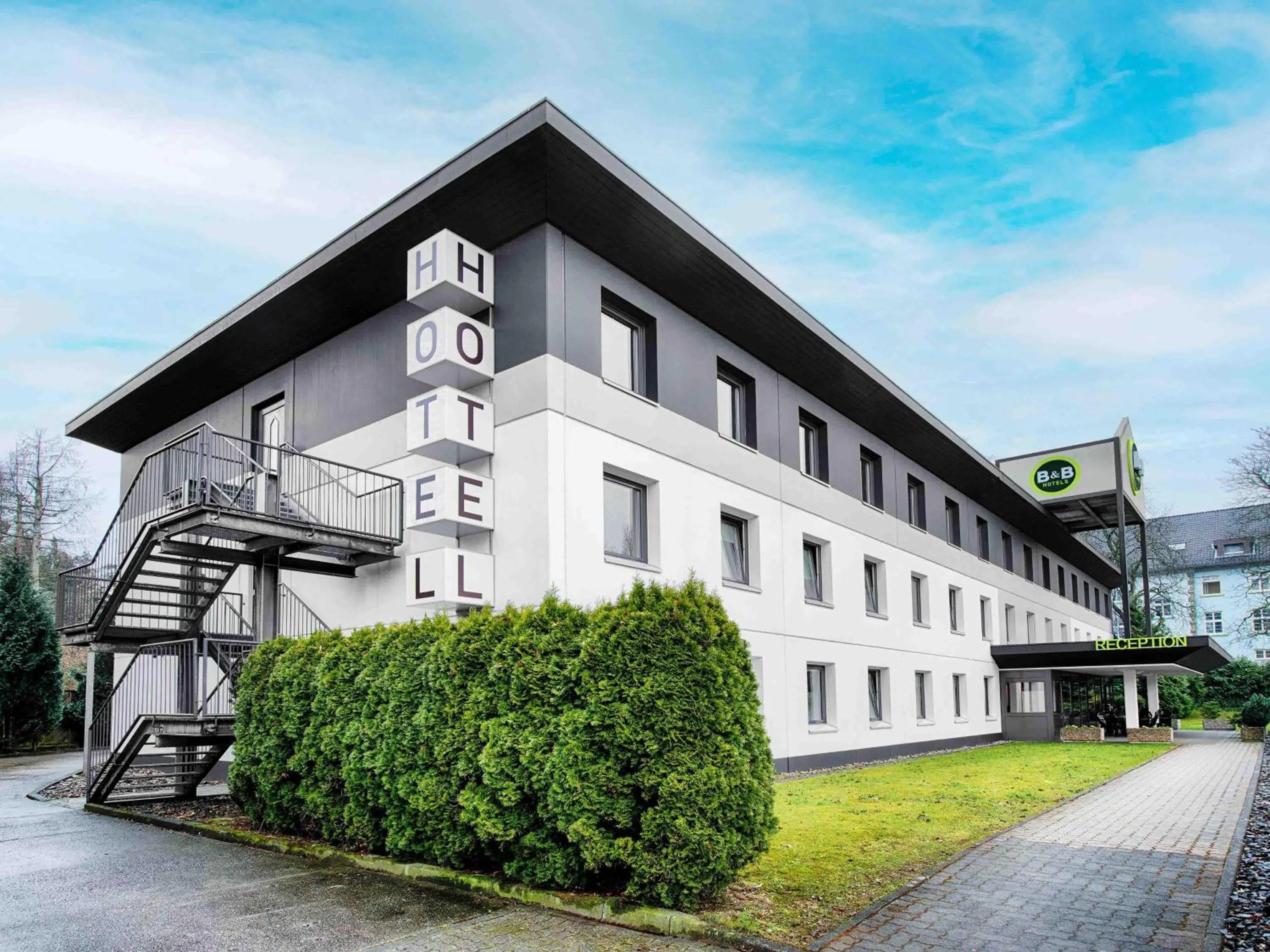 Property building in B&B Hotel Bielefeld-Ost