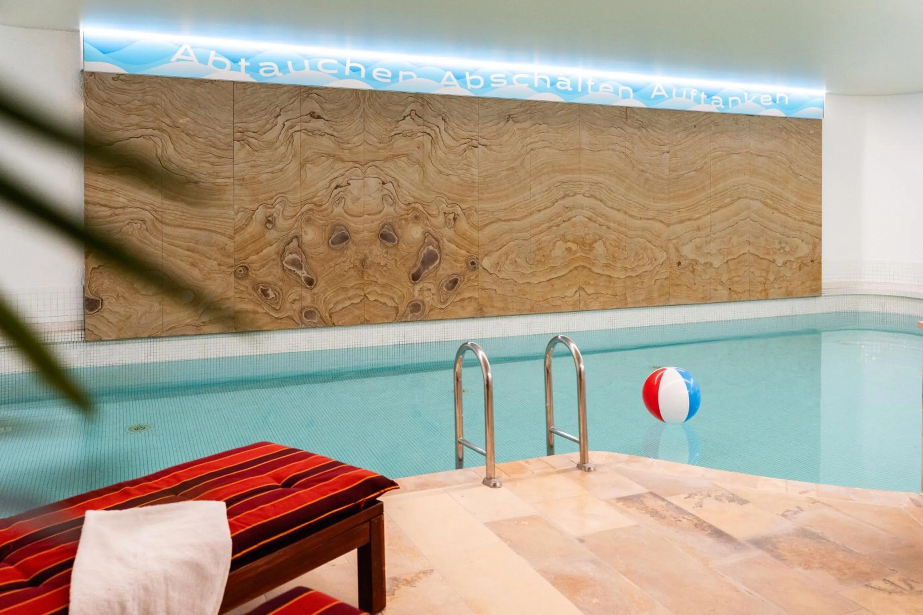 Swimming pool in Best Western Hotel Heide