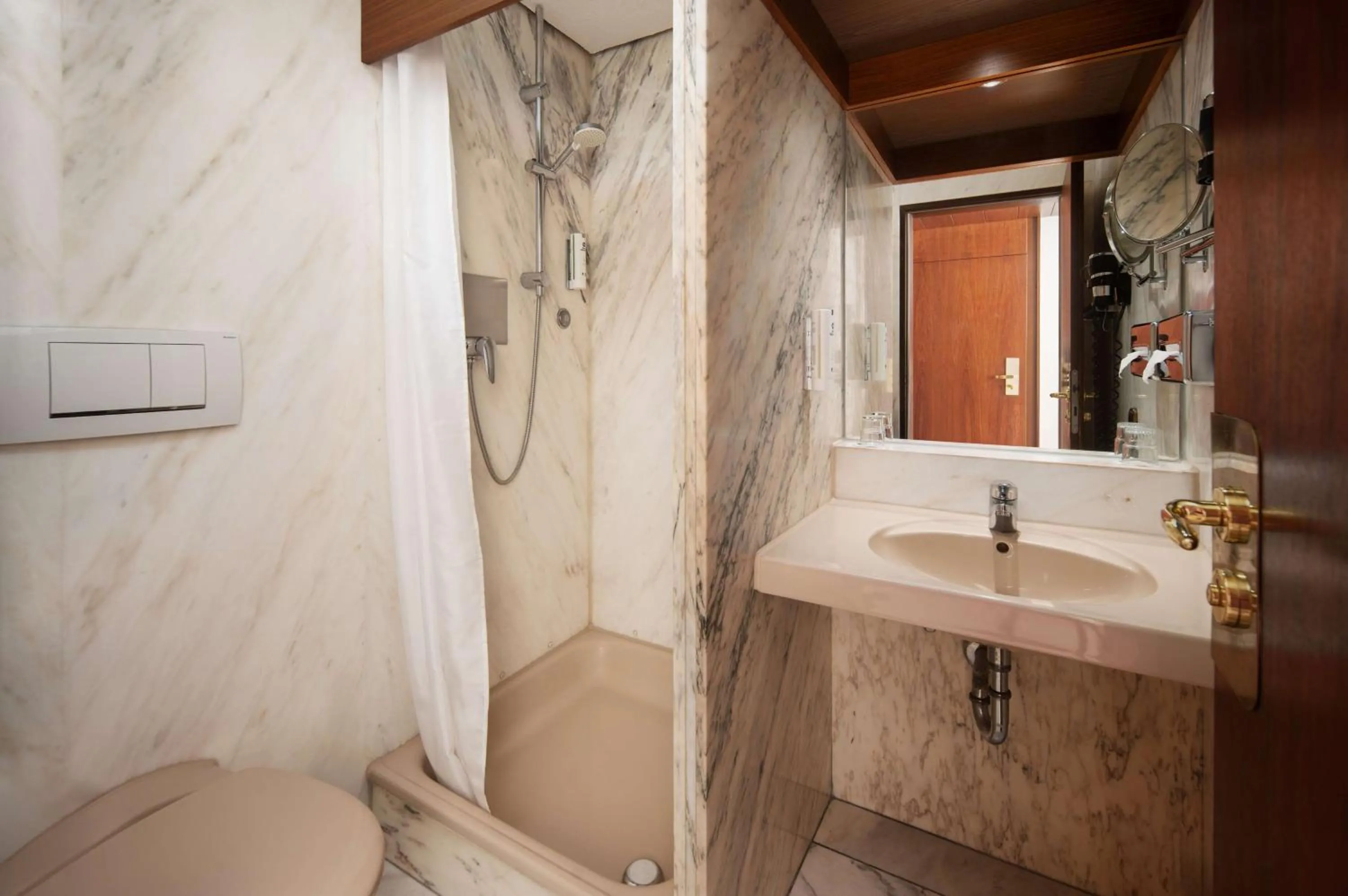 Bedroom in Best Western Hotel Heide