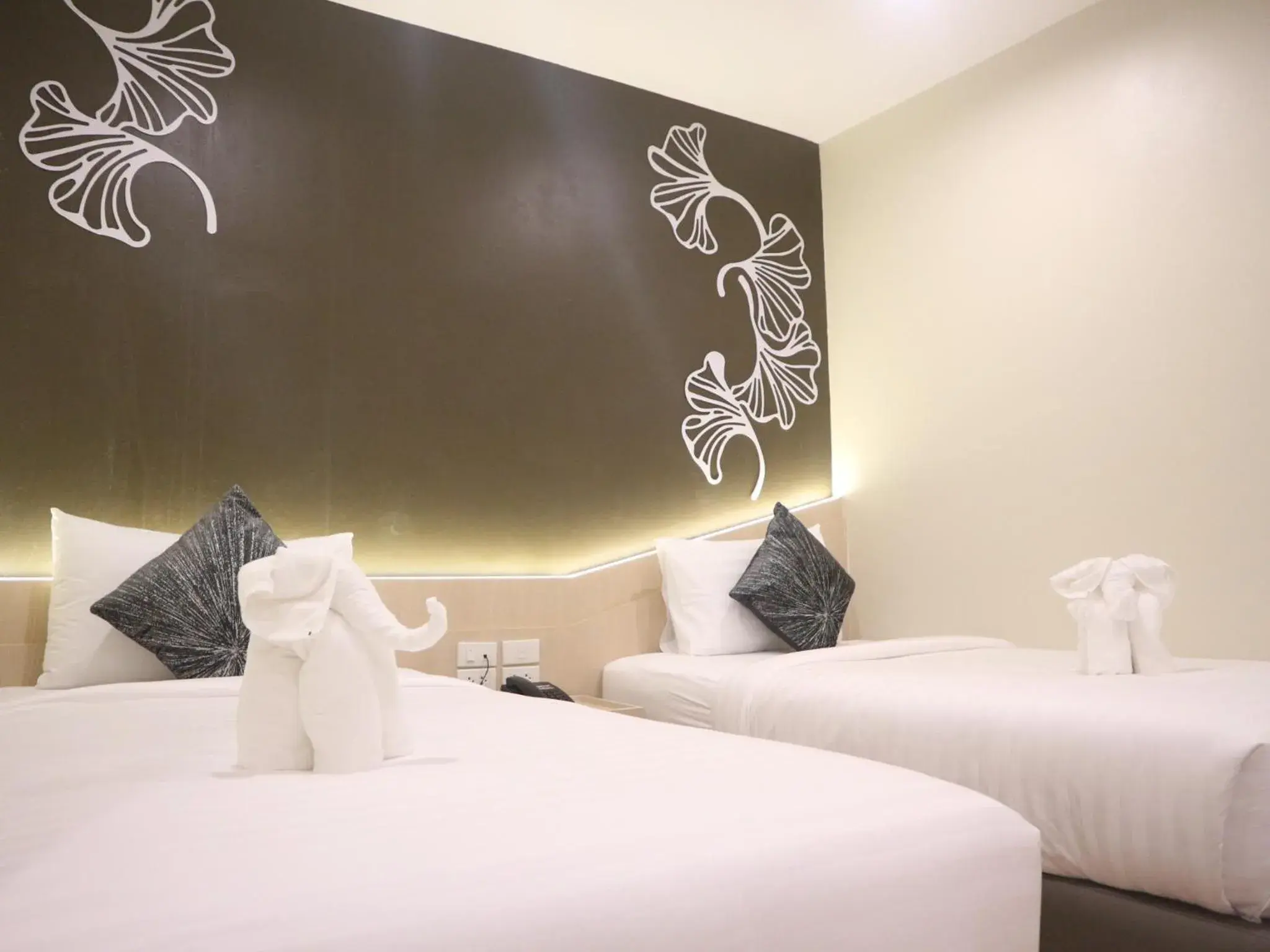 Twin Room with Extra Bed & No Window in SJ Miracle Hotel Twin Room with Extra Bed & No Window in SJ Miracle Hotel