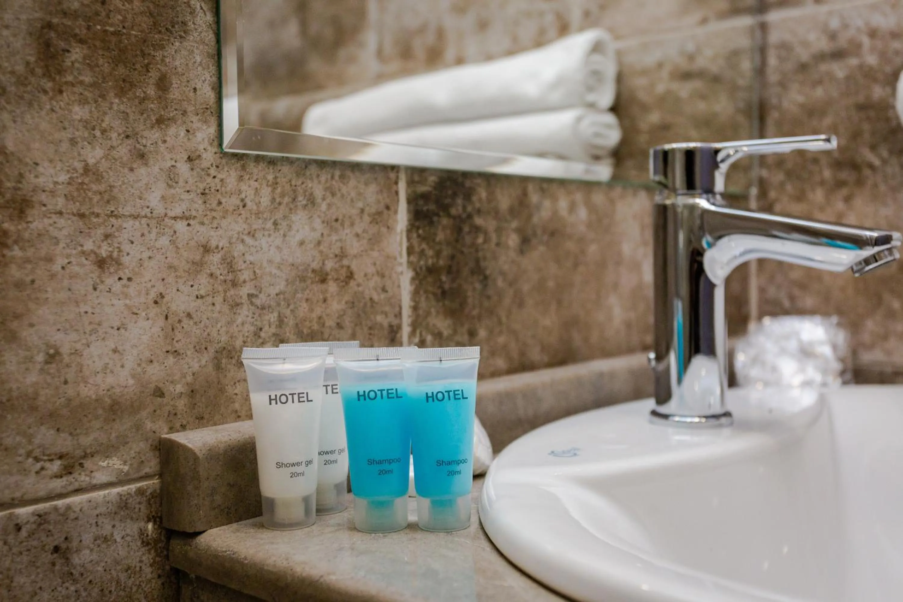 Bathroom in Hotel Day Inn