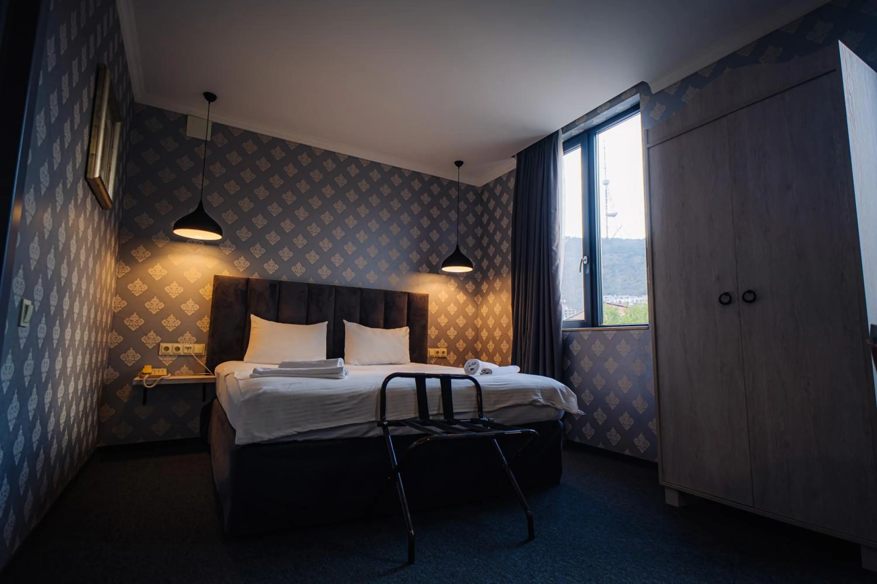 Bedroom, Bed in Hotel Day Inn