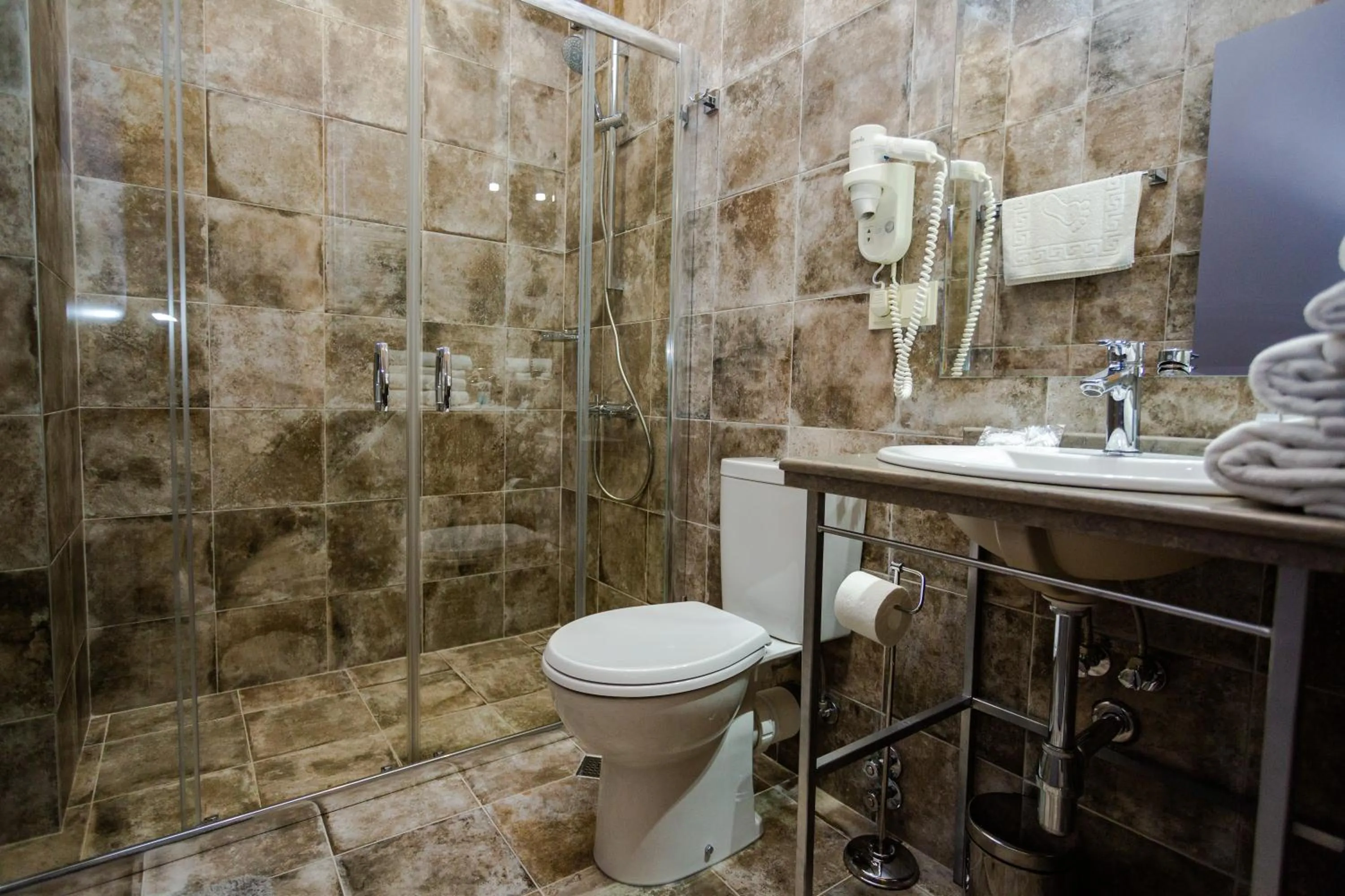 Bathroom in Hotel Day Inn