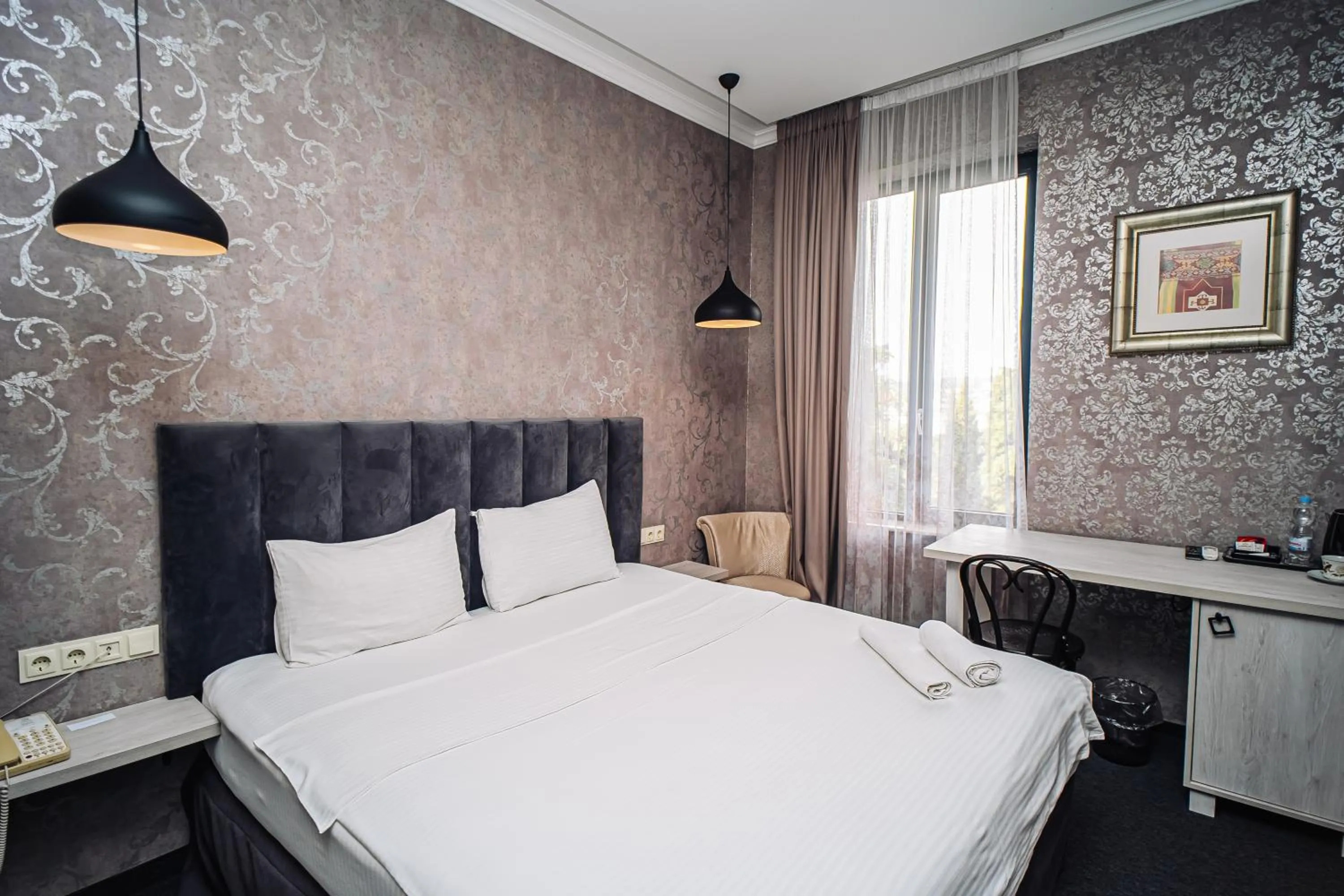 Bedroom, Bed in Hotel Day Inn