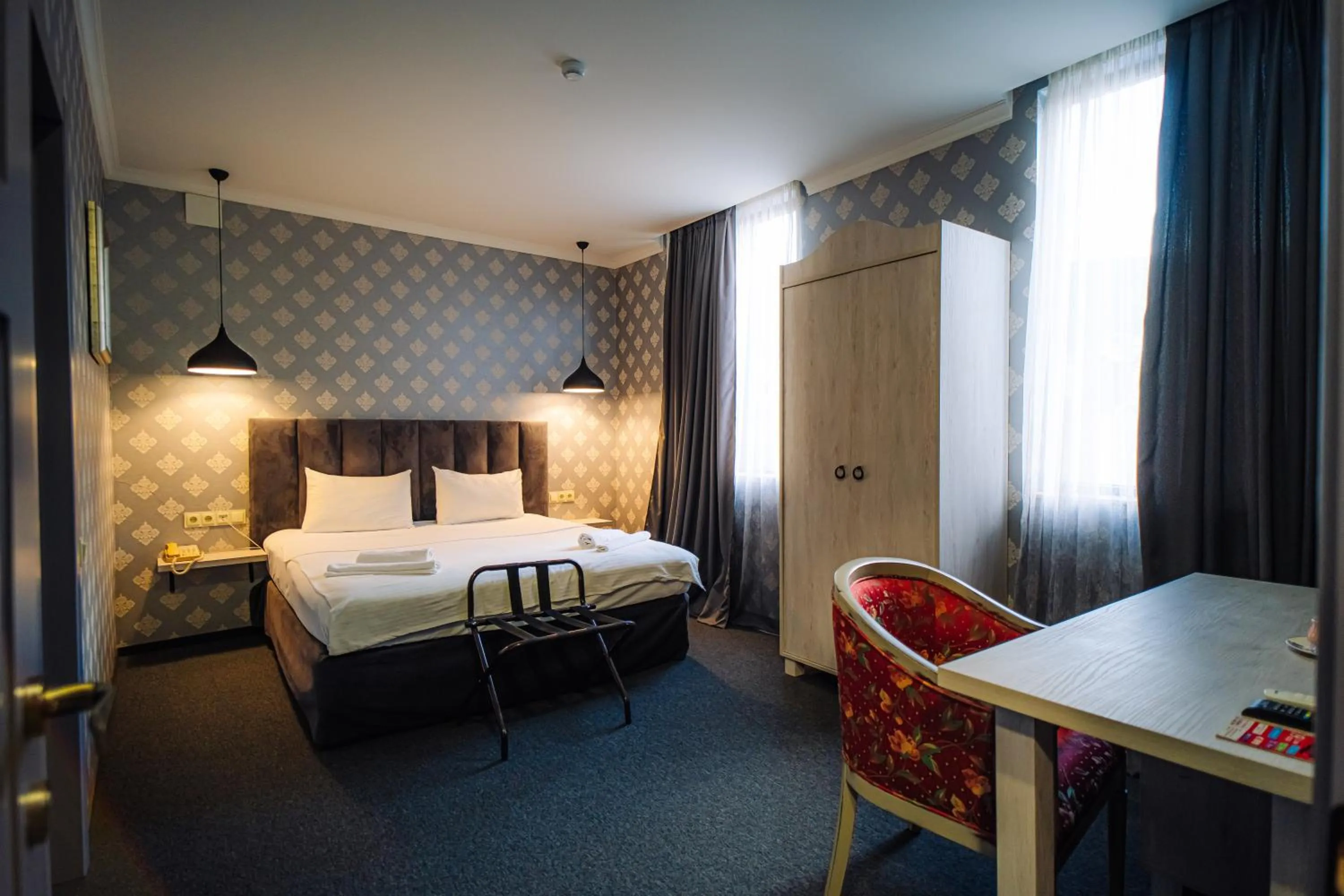 Bedroom, Bed in Hotel Day Inn