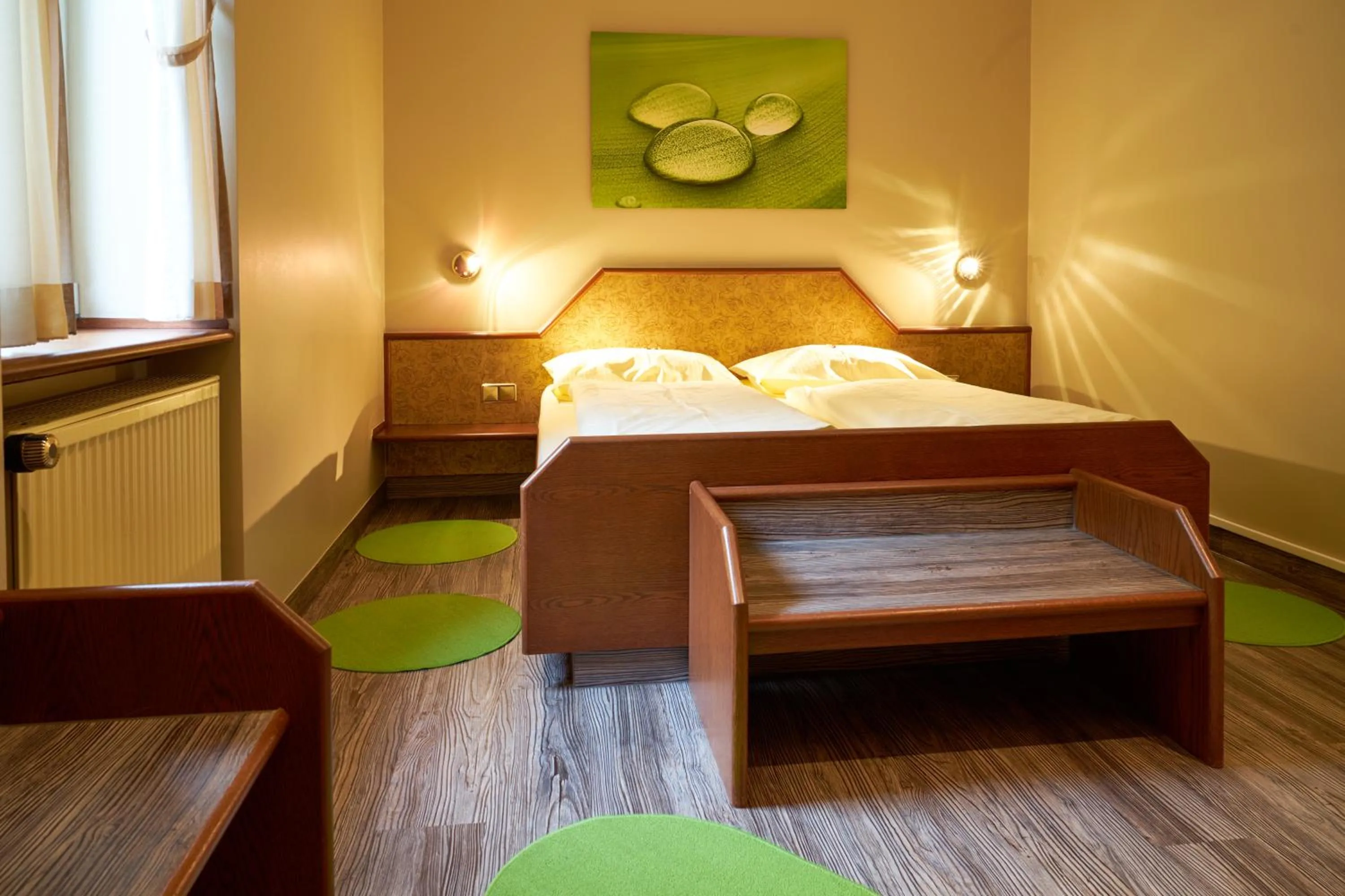 Photo of the whole room, Bed in Sonnenhof