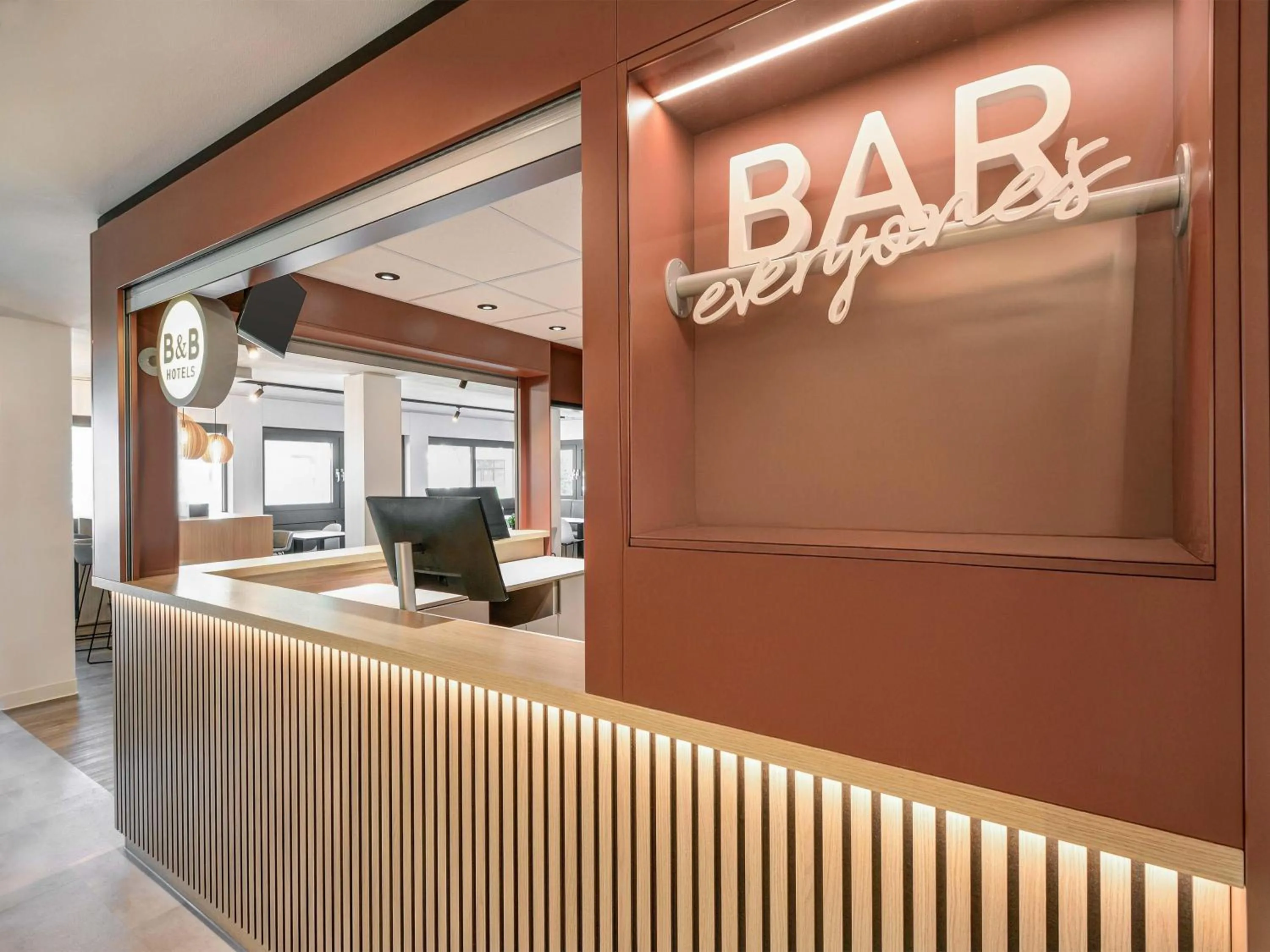 Lobby or reception in B&B HOTEL Kassel-Lohfelden