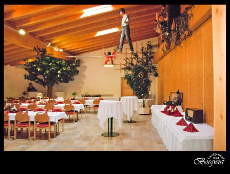 Restaurant/places to eat in Hotel Bergwirt
