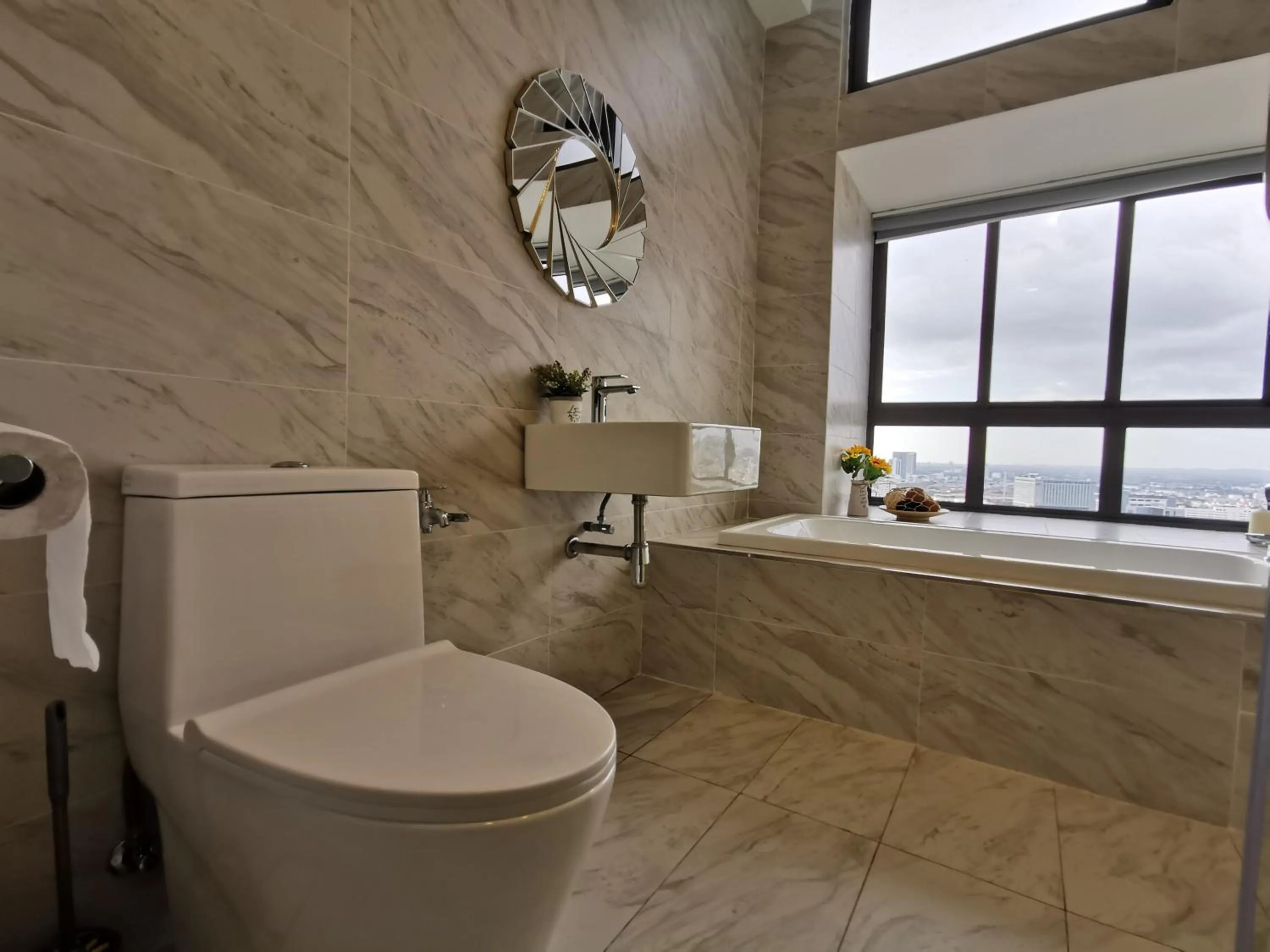 Shower in Attic Home Melaka Imperio Residence & Jonker