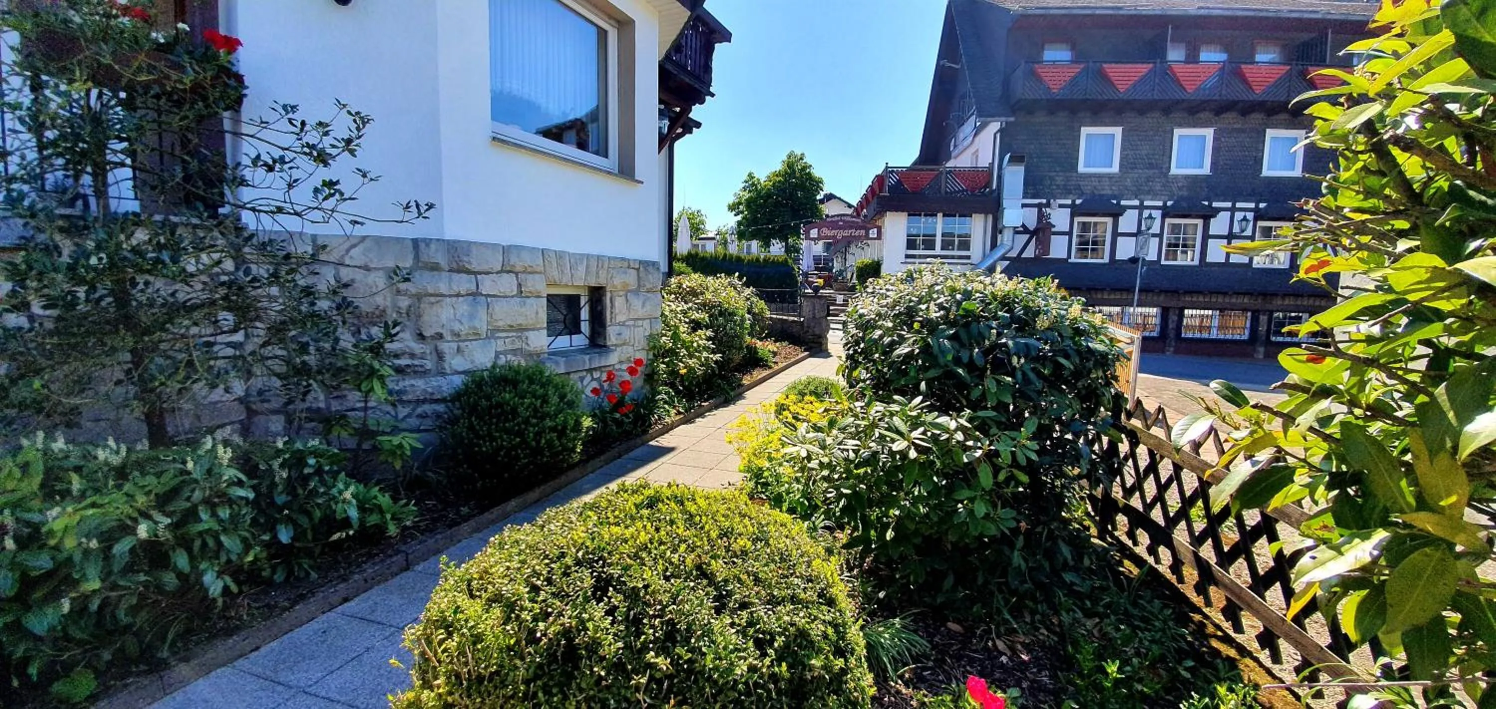 Property building in Sevda's Hotel Garni Weinforth