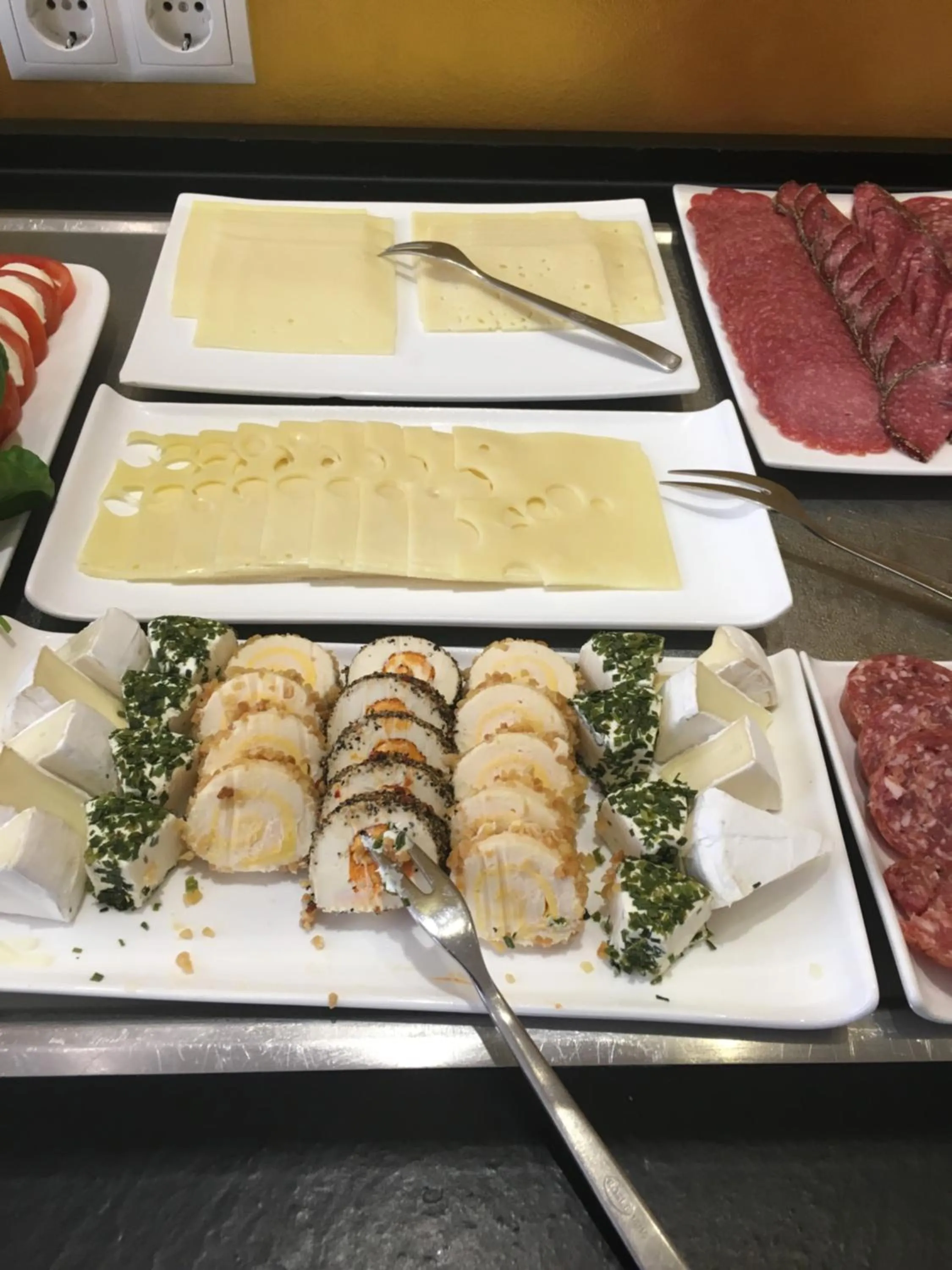 Breakfast in Sevda's Hotel Garni Weinforth