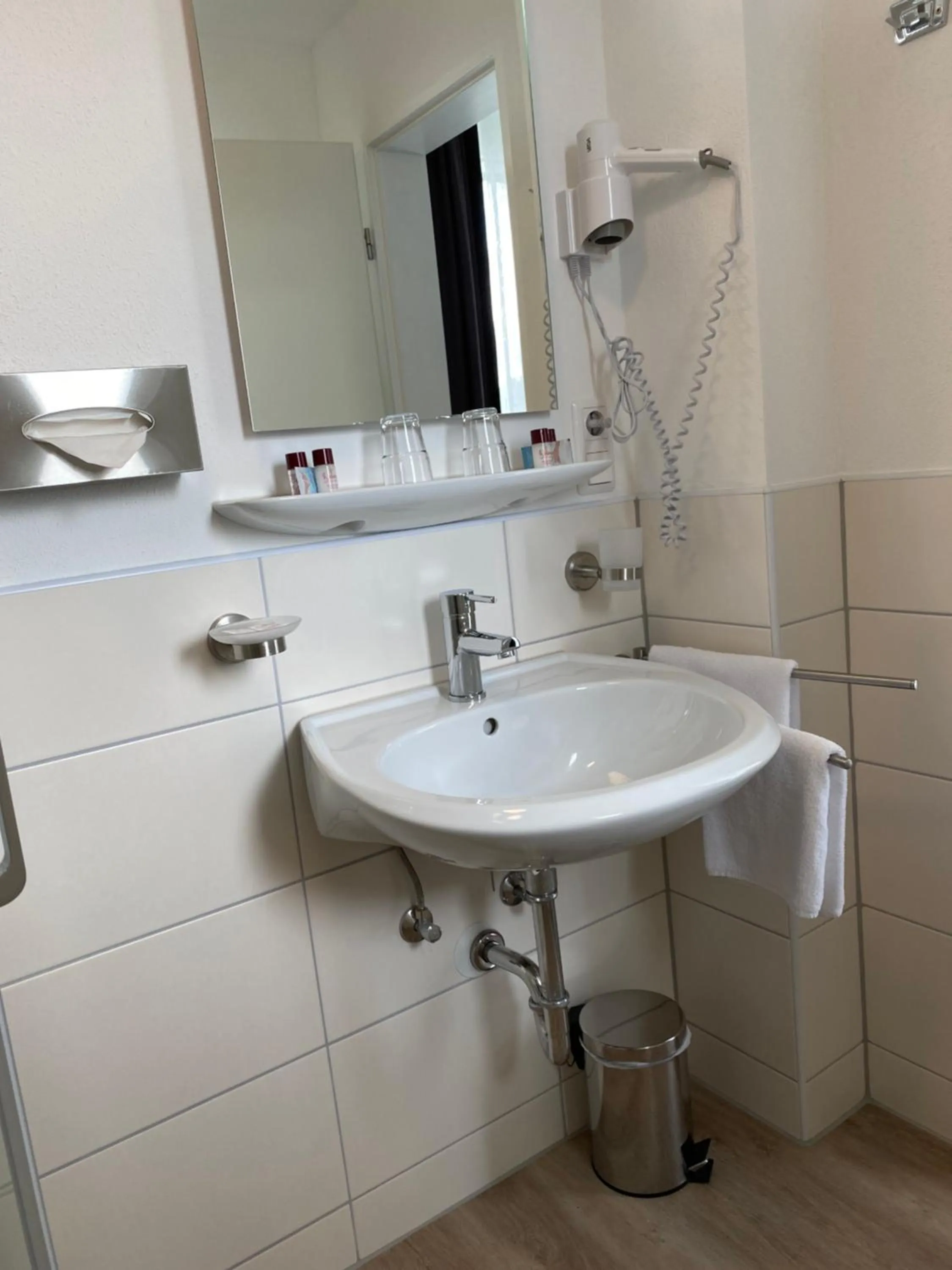 Bathroom in Sevda's Hotel Garni Weinforth