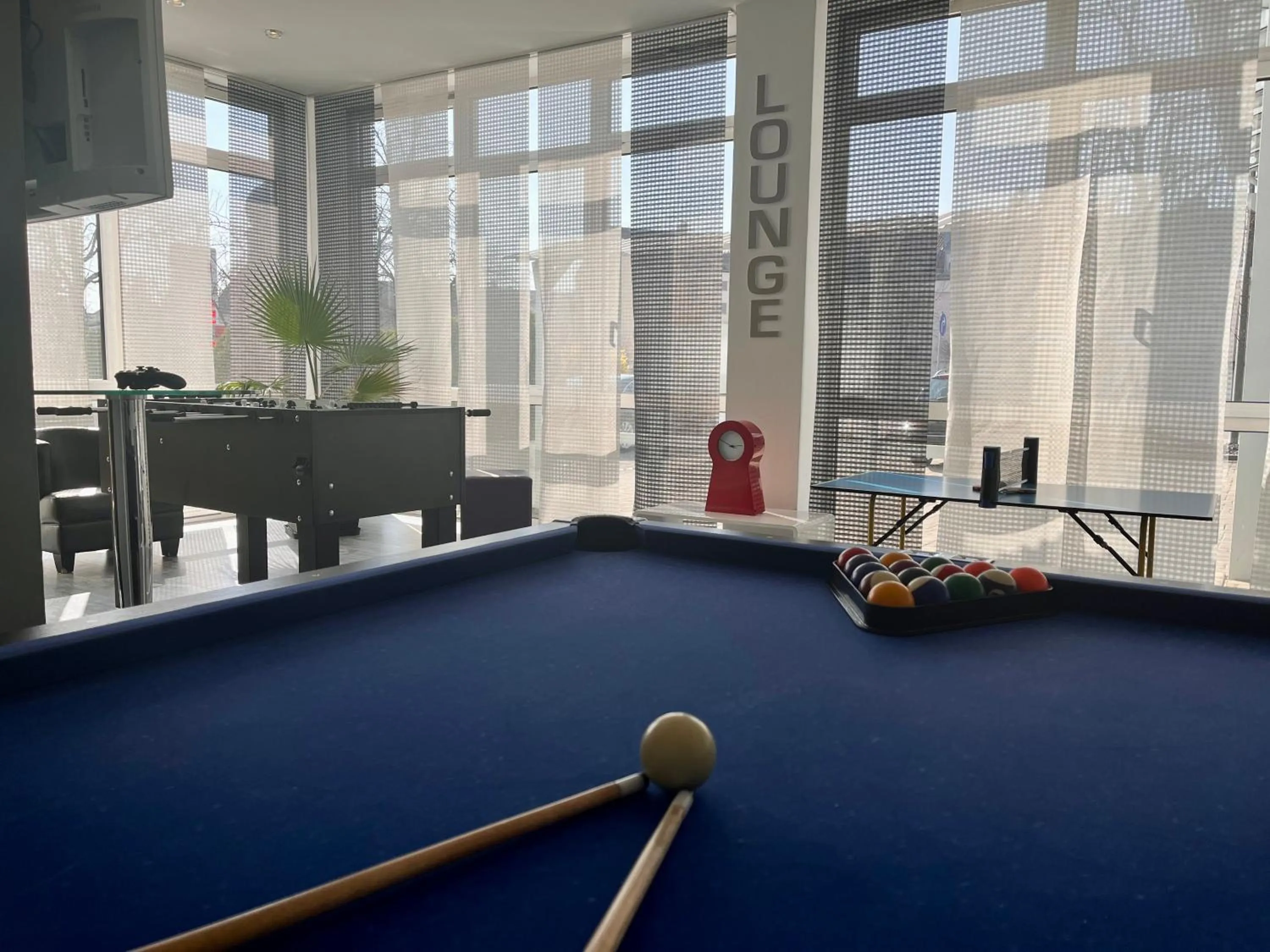 Lounge or bar in QU Hotel Augsburg